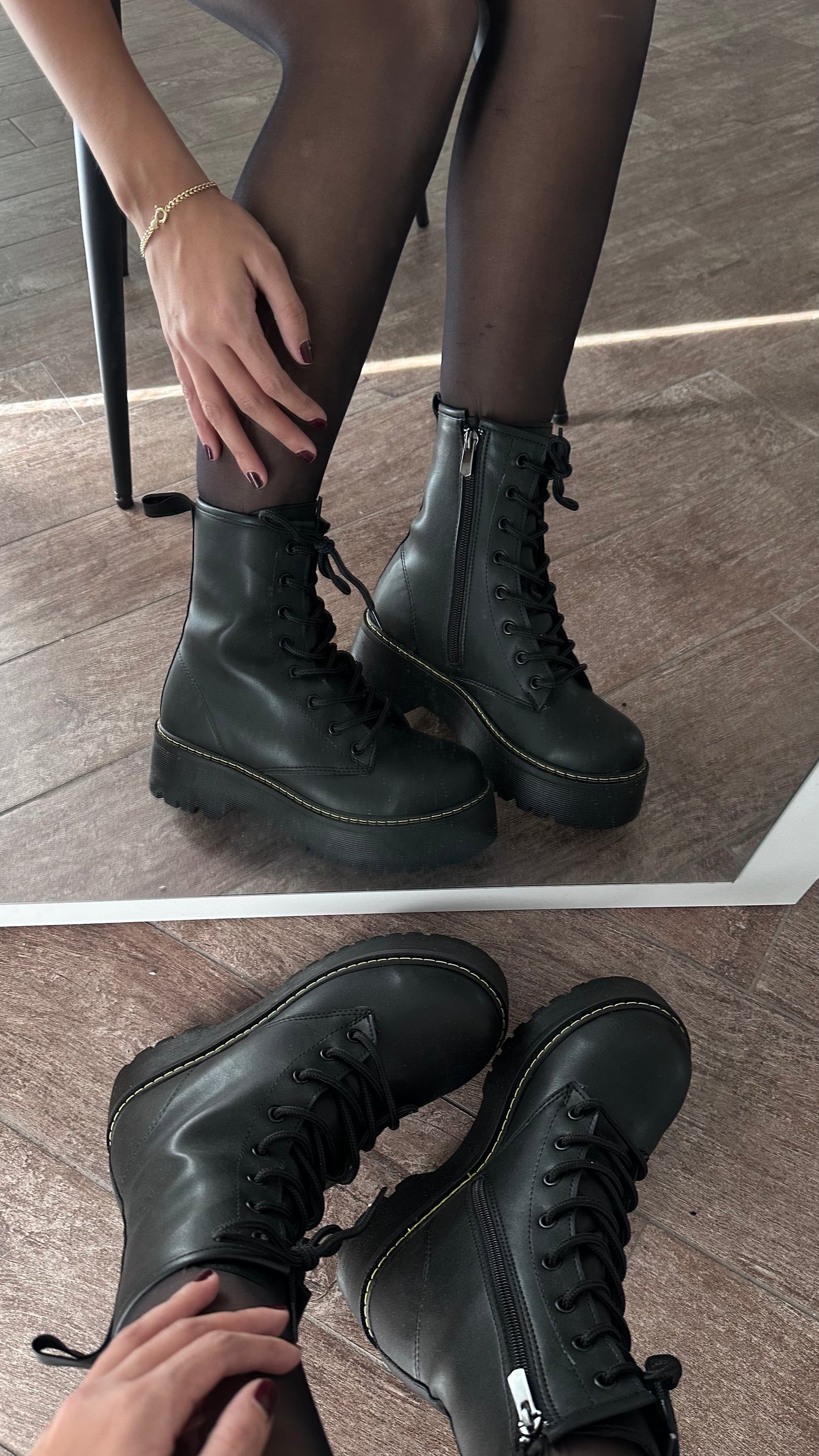 Dr. Martins Short Boots