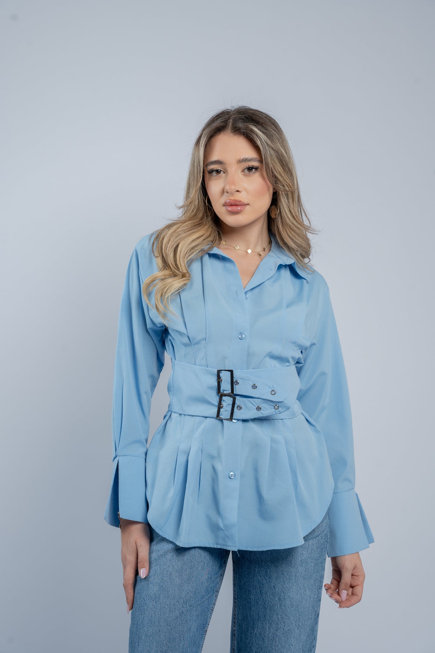 Buckle shirt