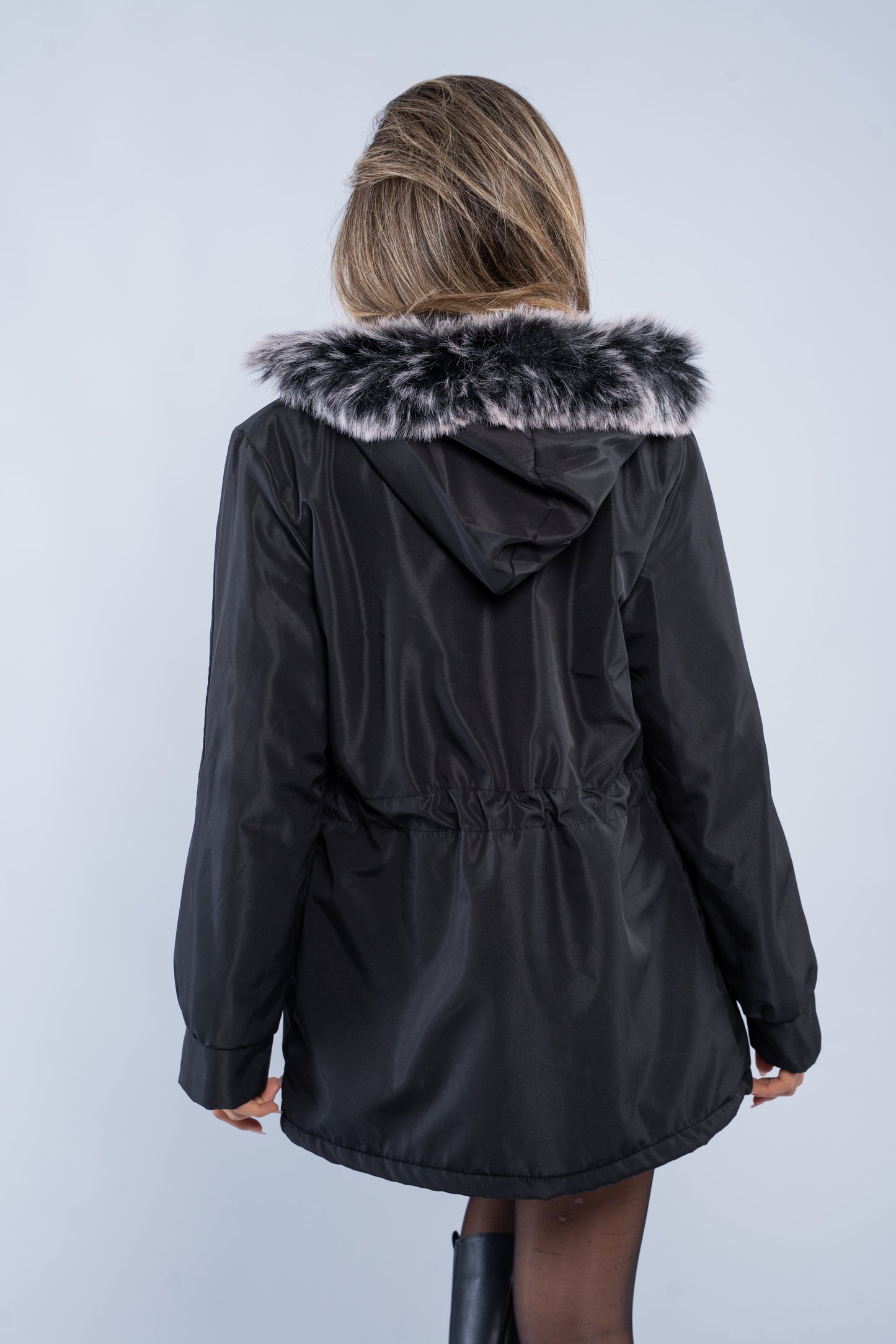 Waterproof jacket with pockets