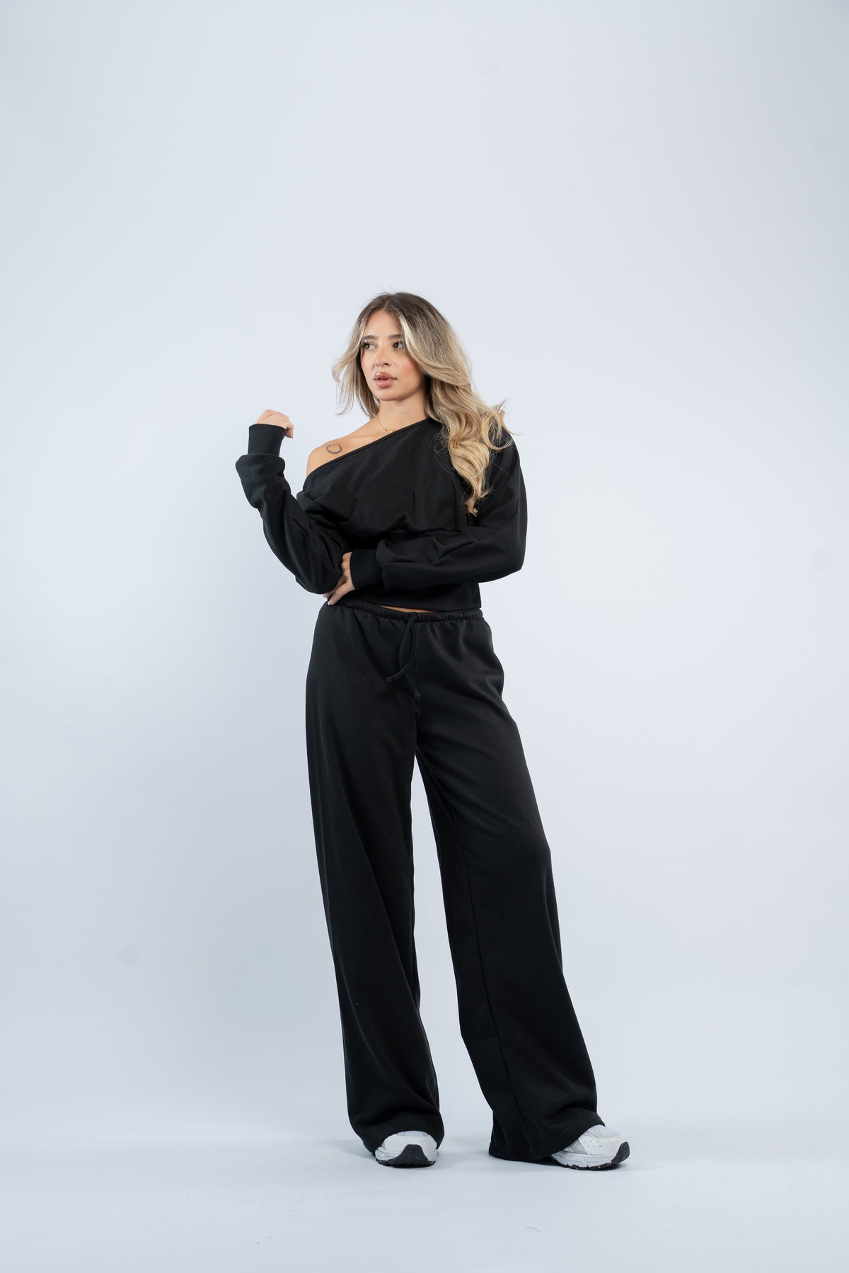 Asymmetrical jogging set
