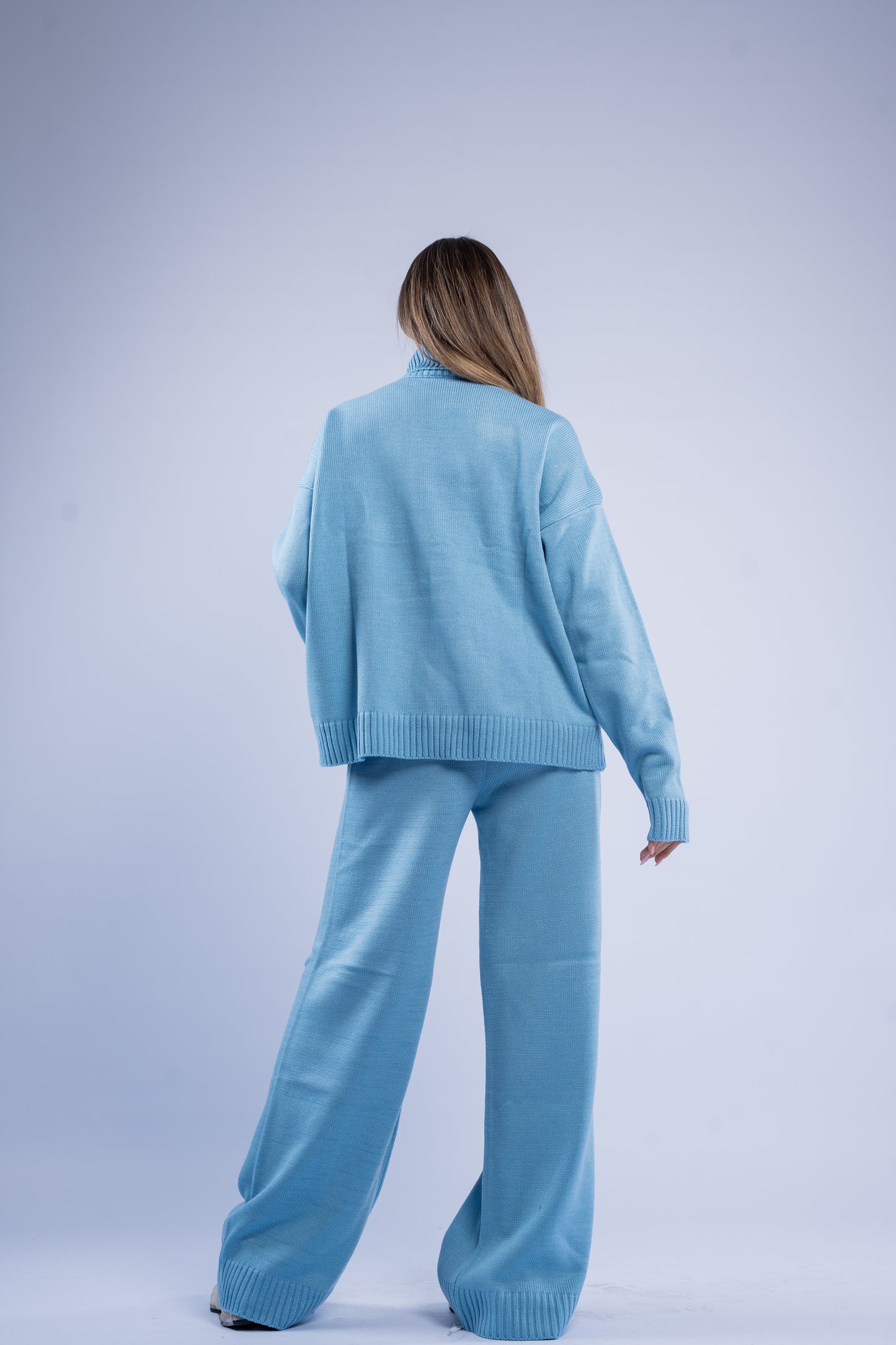 Turtle neck knit set