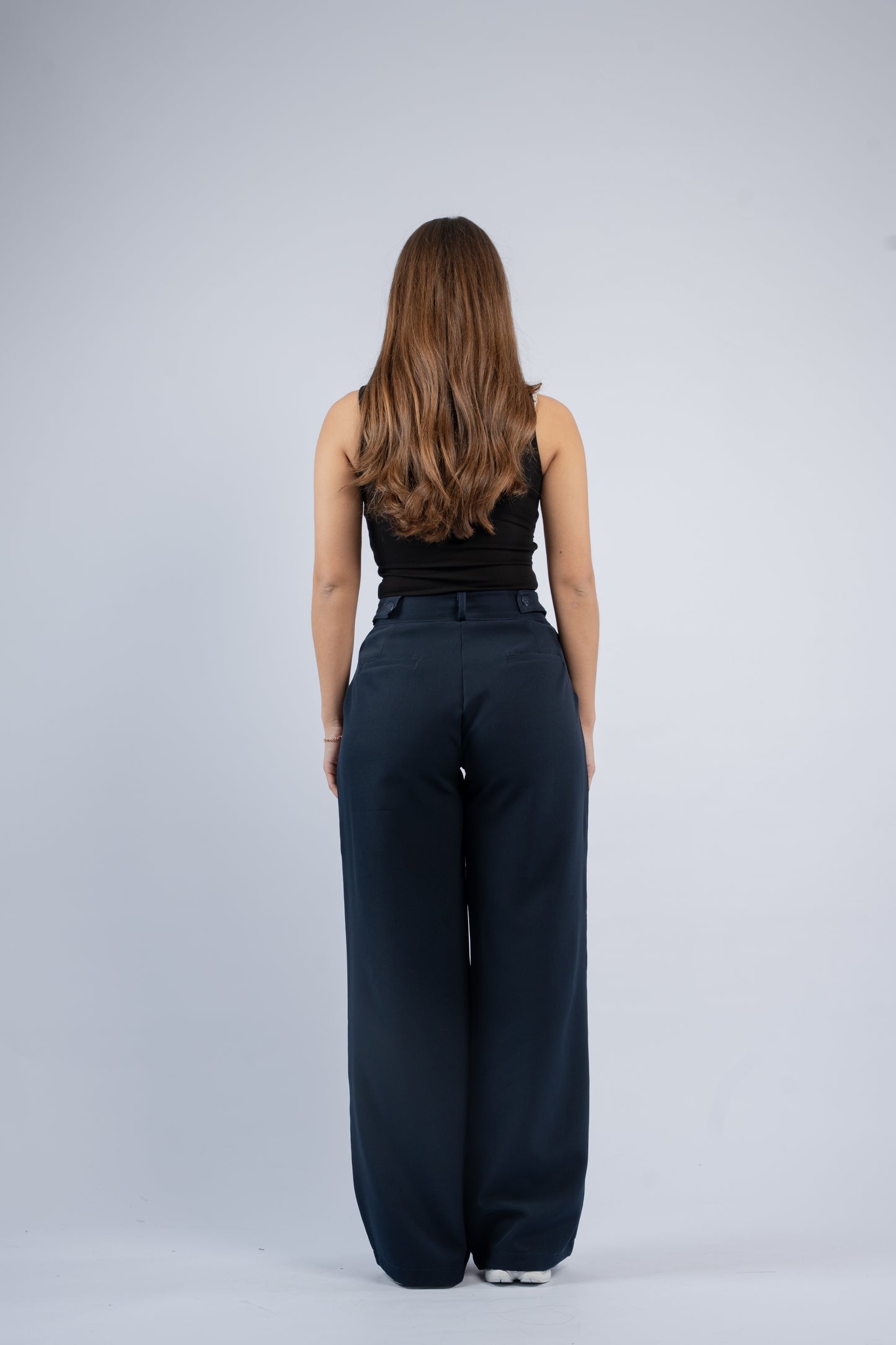 Low waist trousers