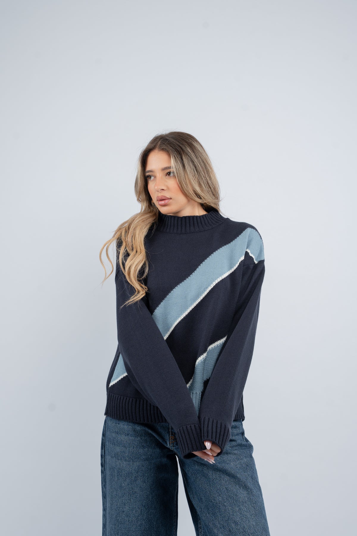Diagonal wool top