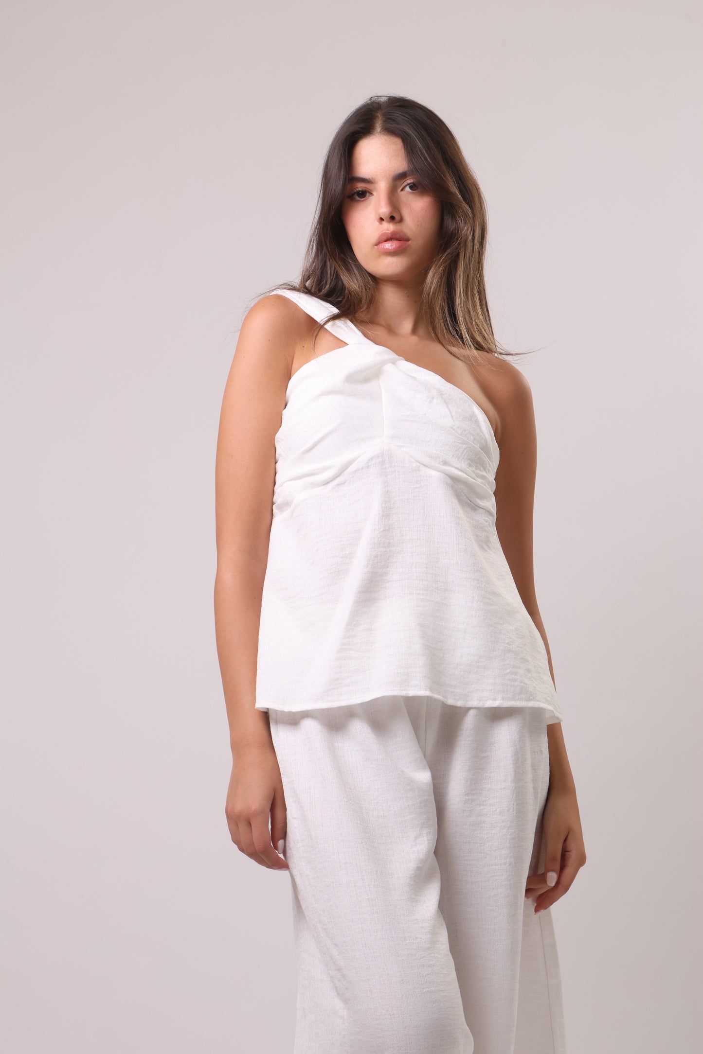 Asymmetrical shoulder linen set