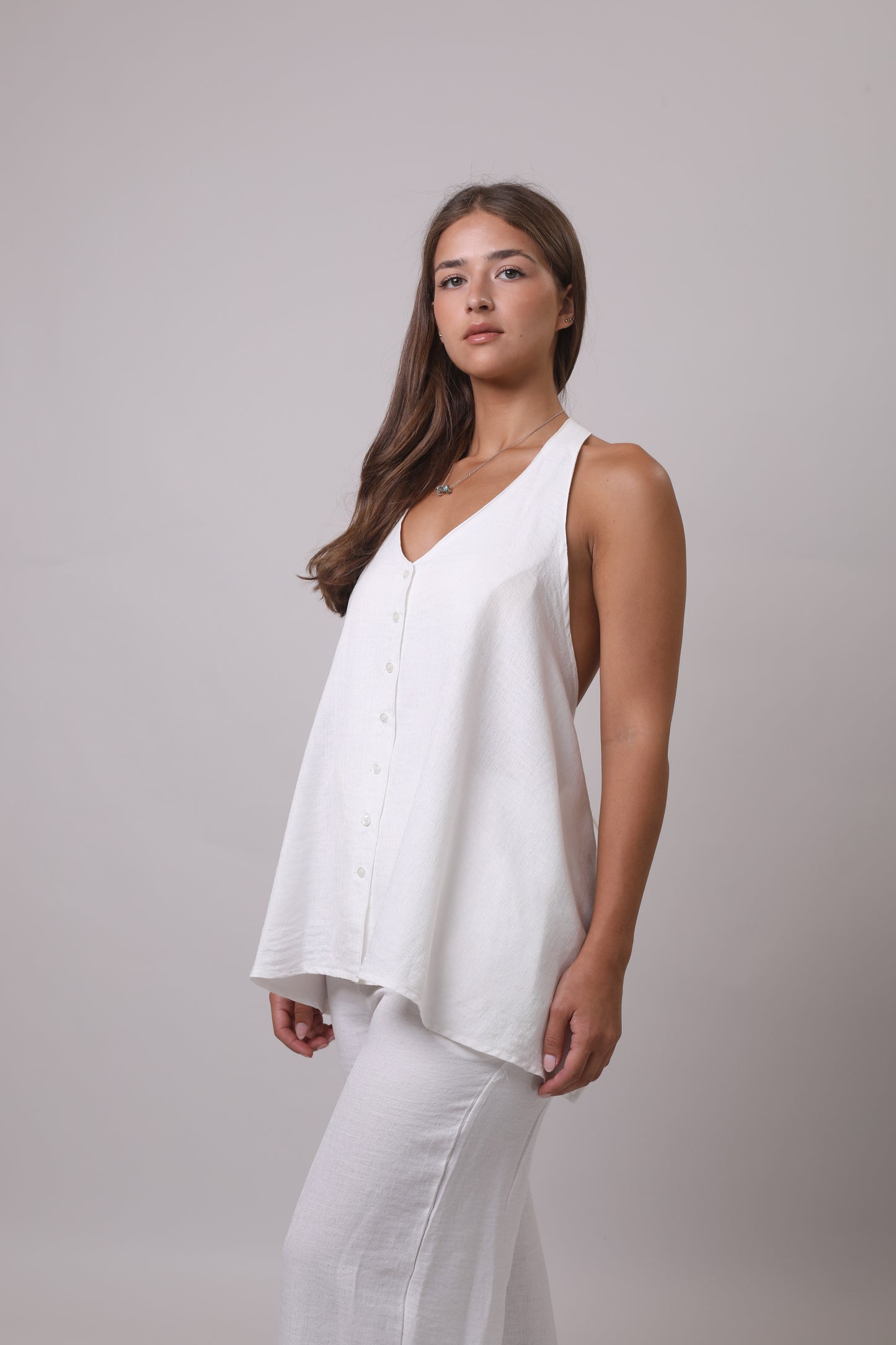 Linen set with buttons