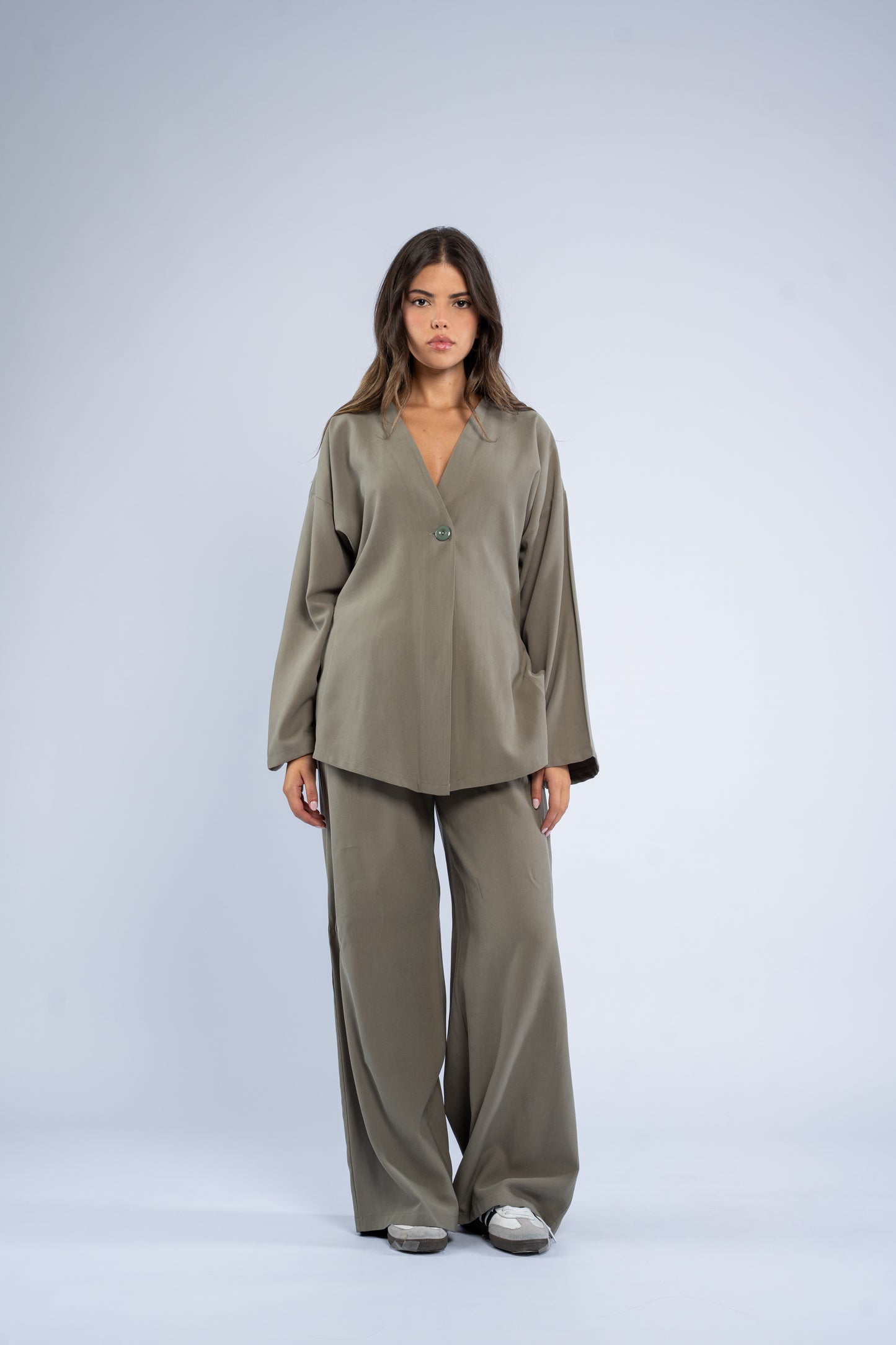 One button cardigan set