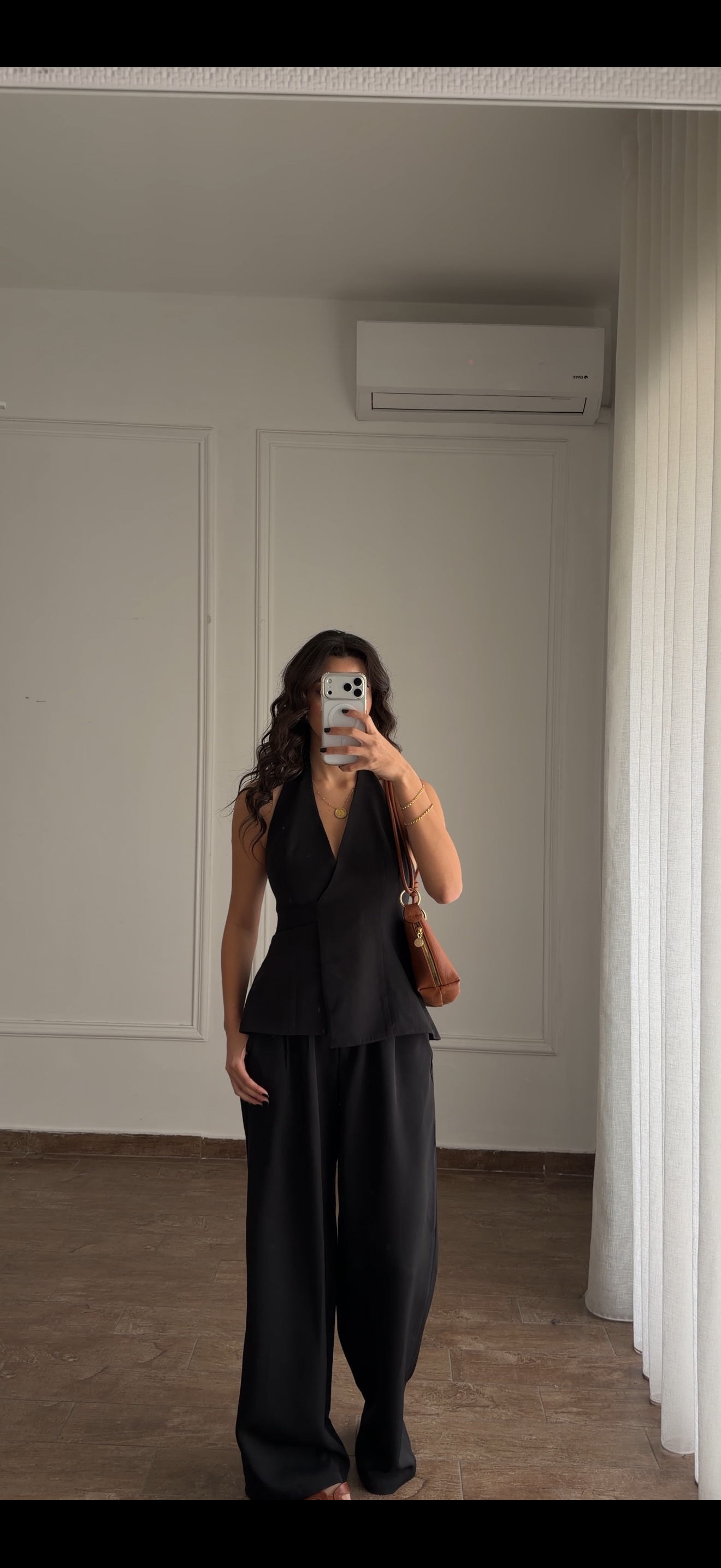 Contour buckle set