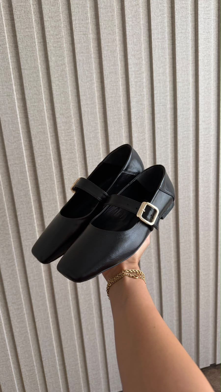 The classic square ballerina