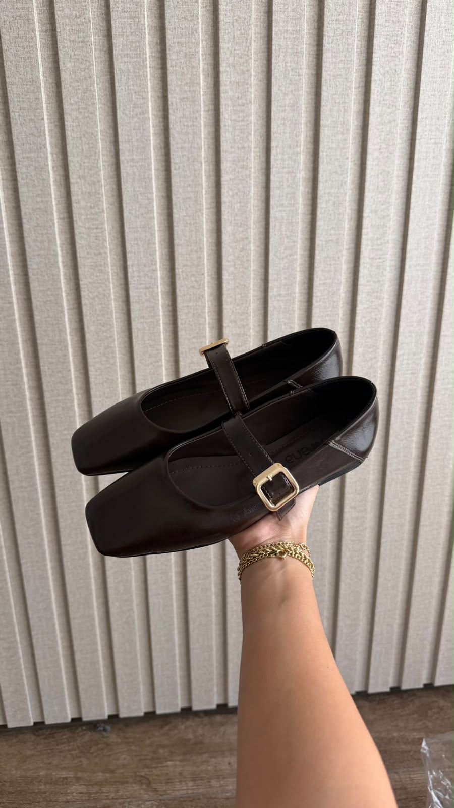 The classic square ballerina