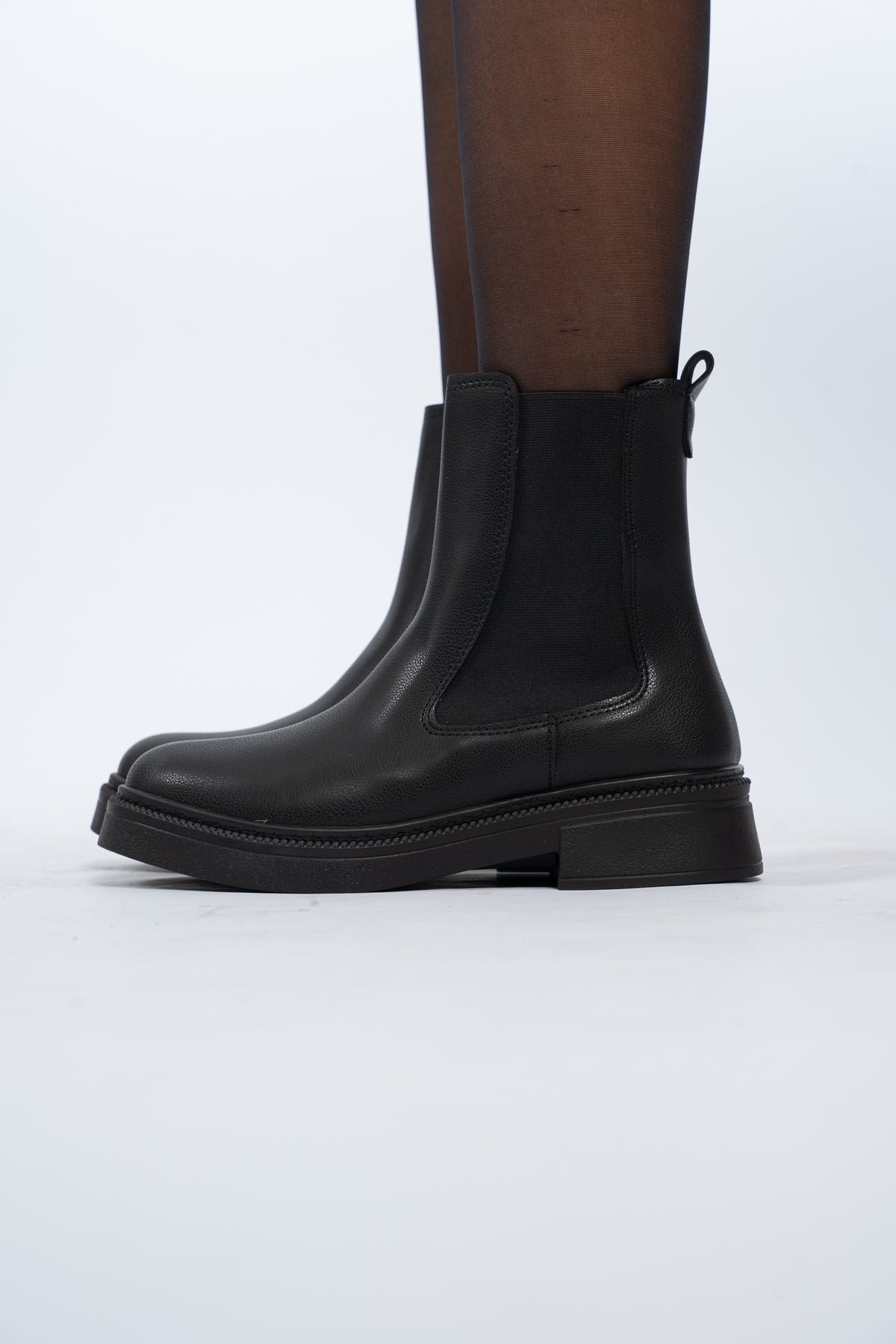 Short black boots