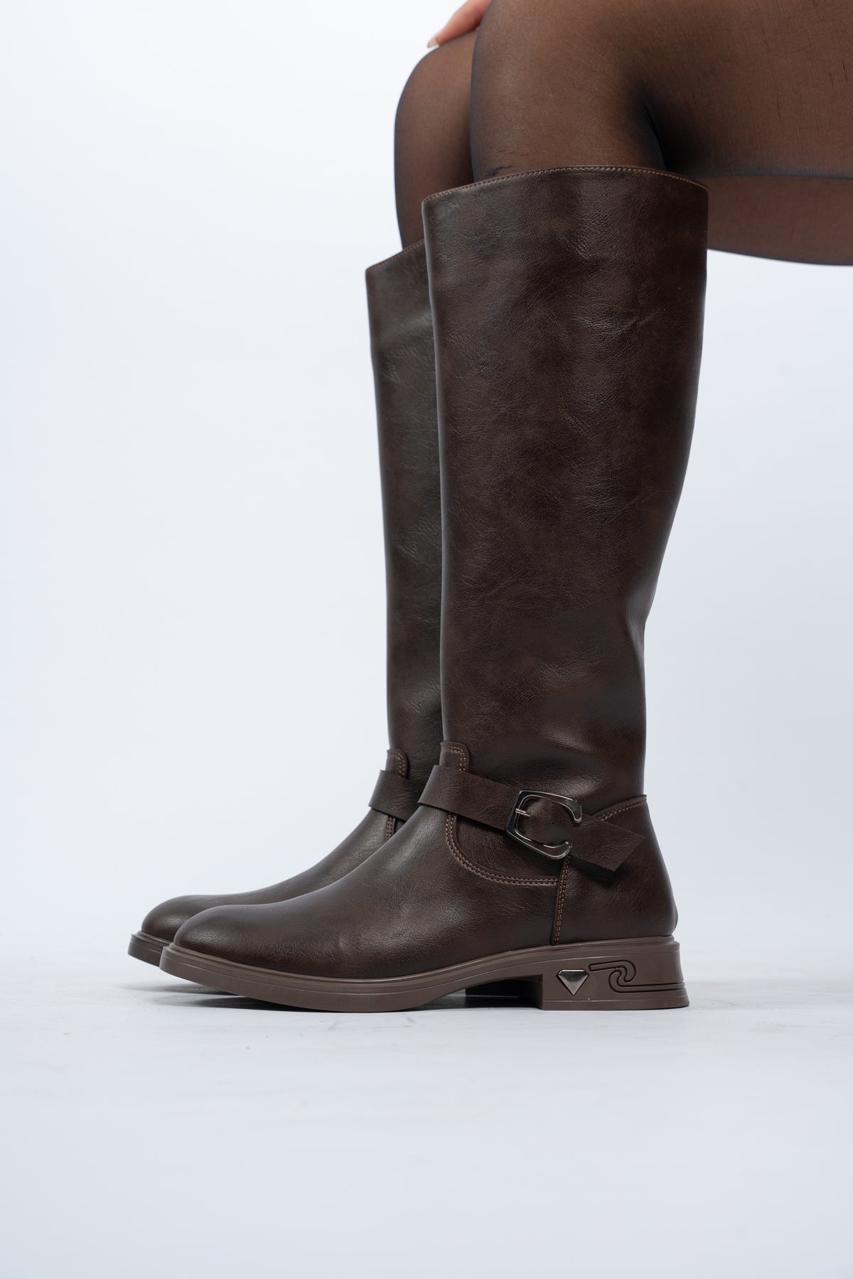 Belted boots