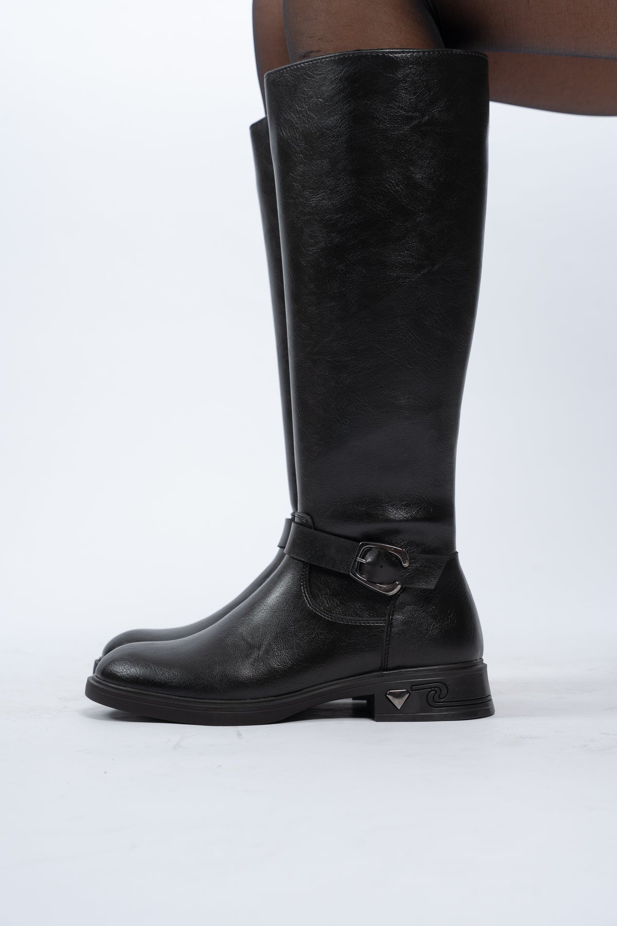 Belted boots