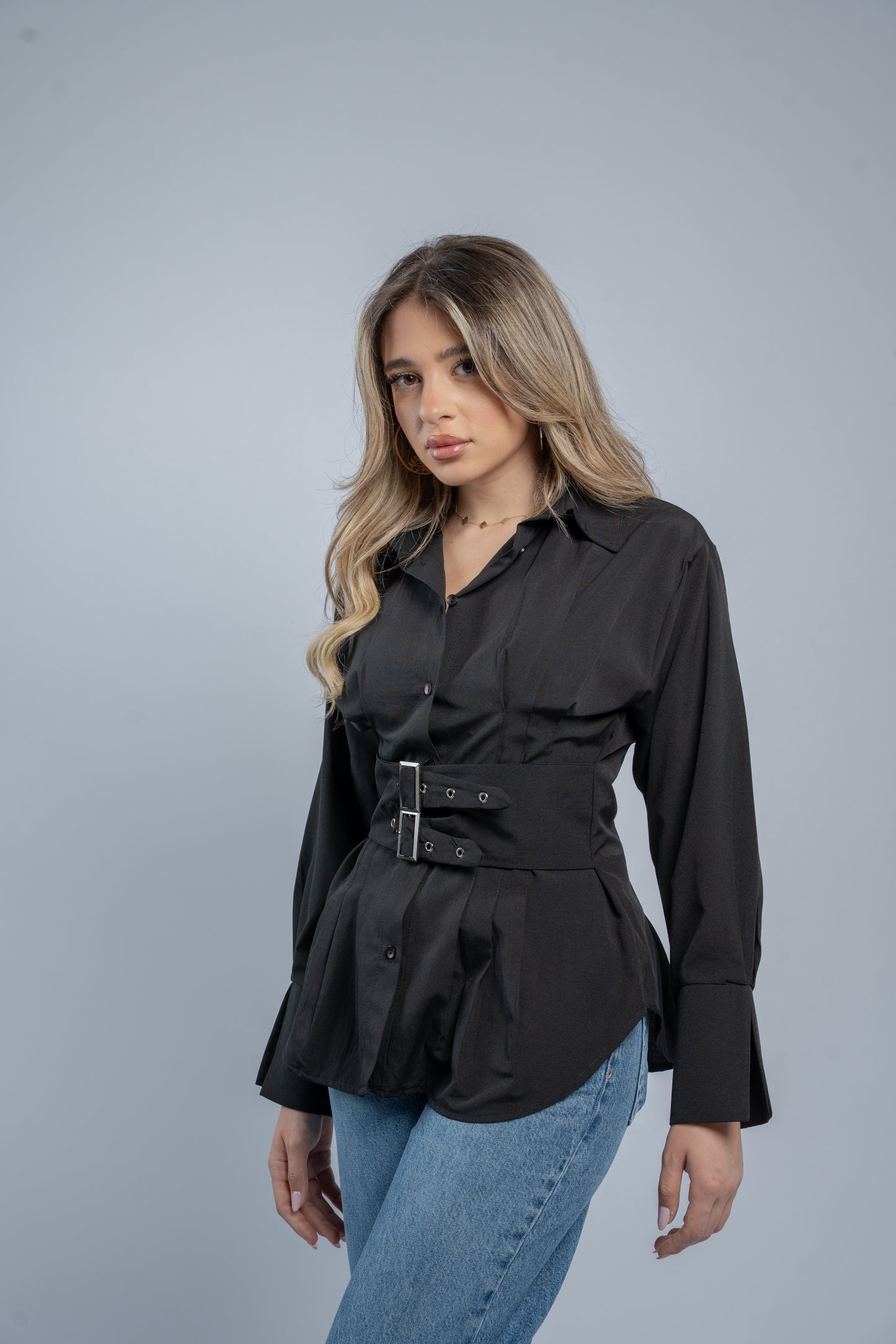 Buckle shirt