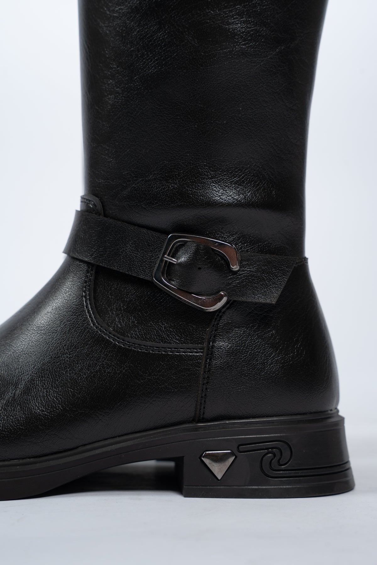 Belted boots