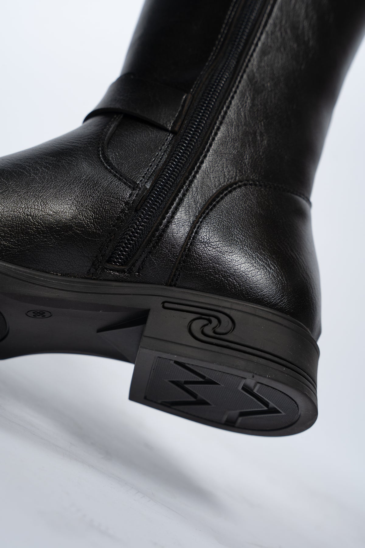 Belted boots