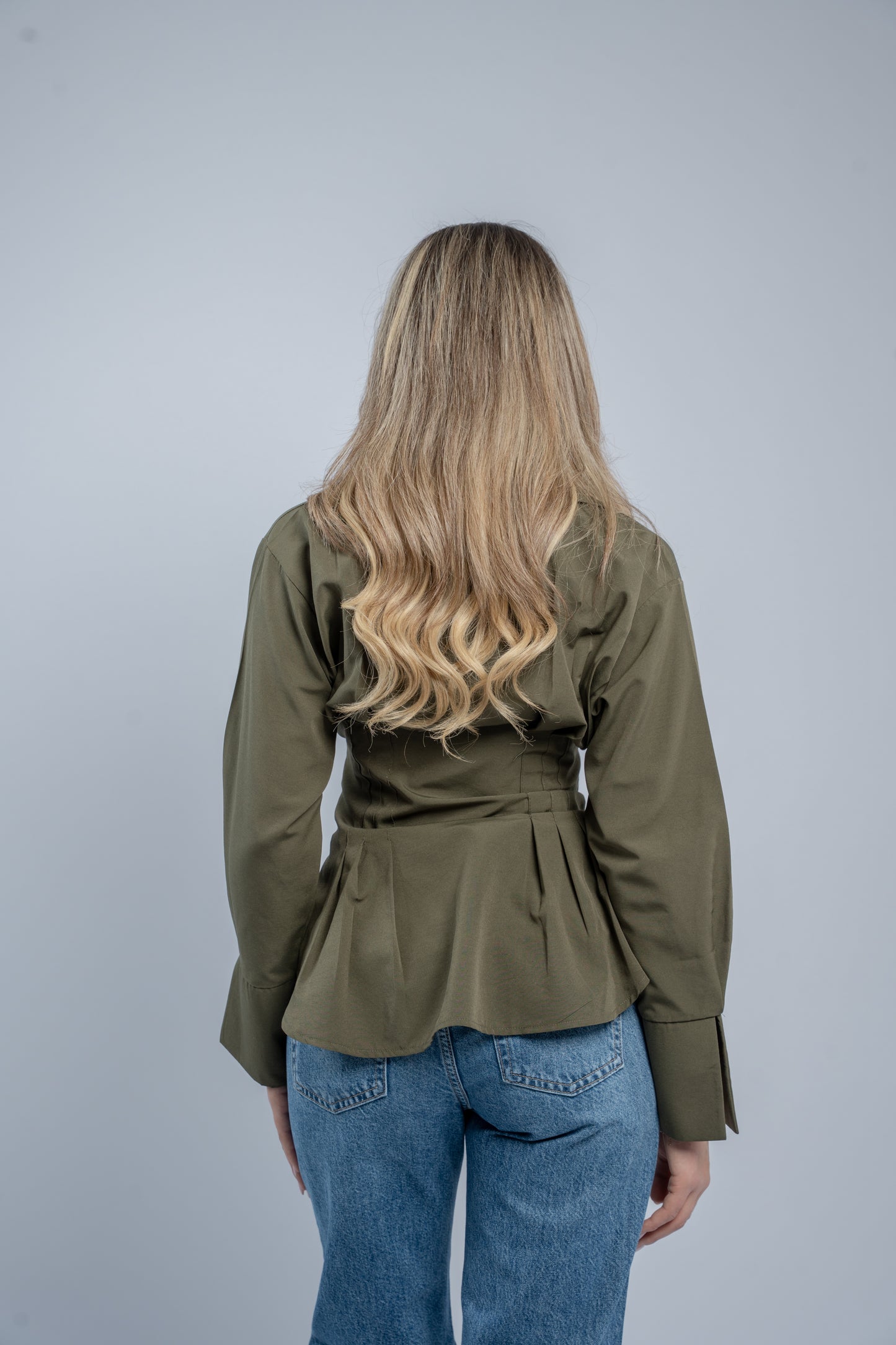 Buckle shirt