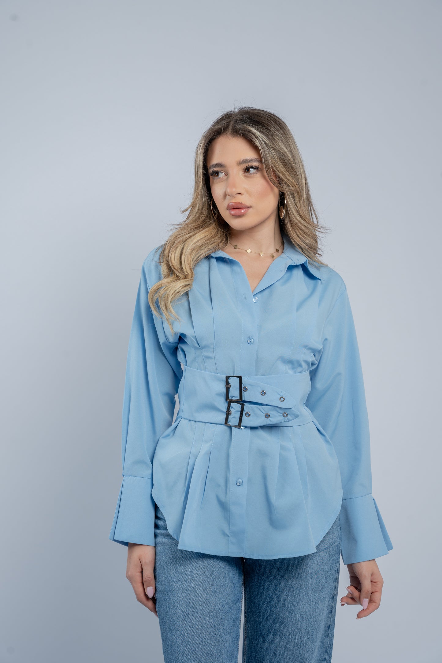 Buckle shirt