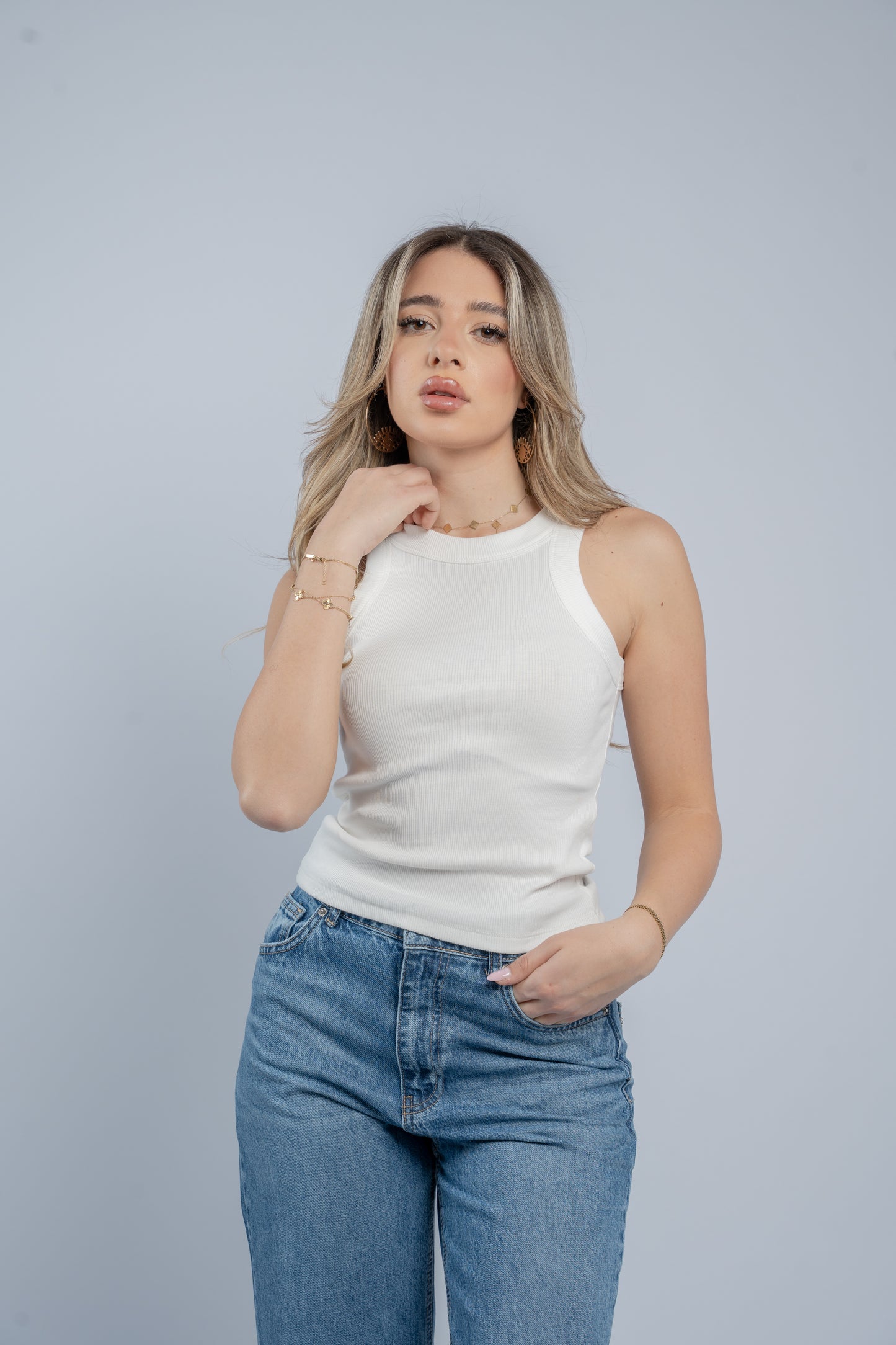 Contour halter top