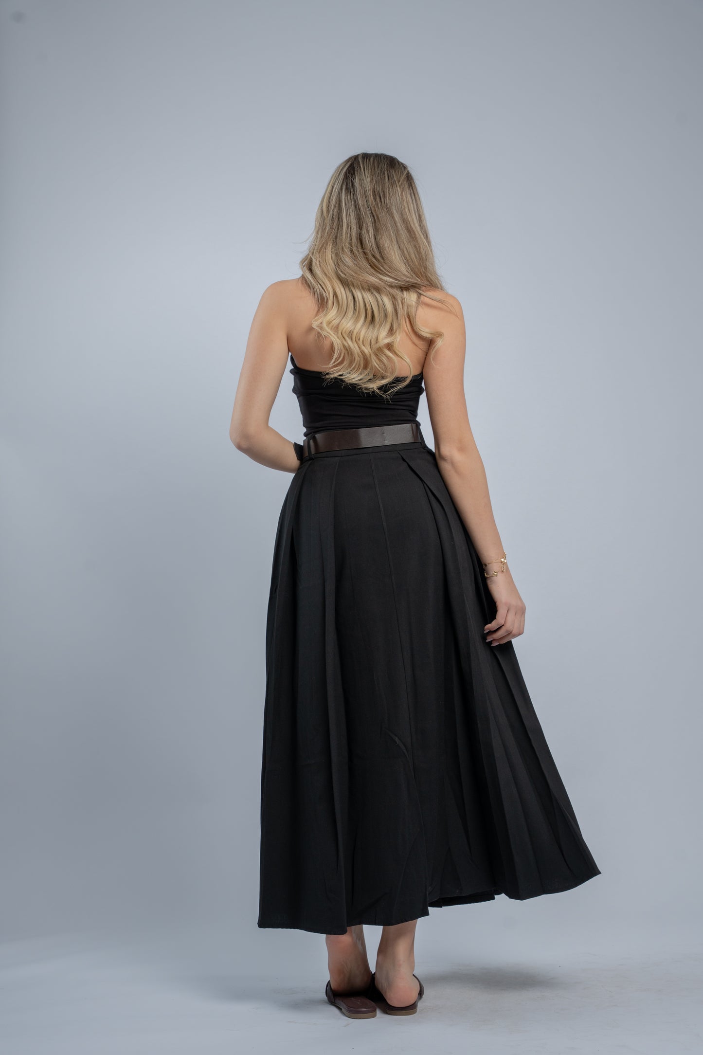 Structured pleat skirt