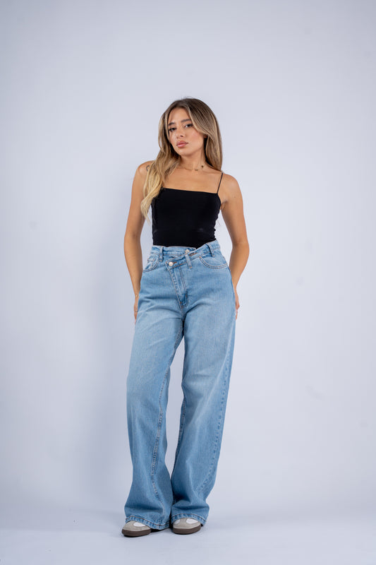 Crossover wide leg jeans