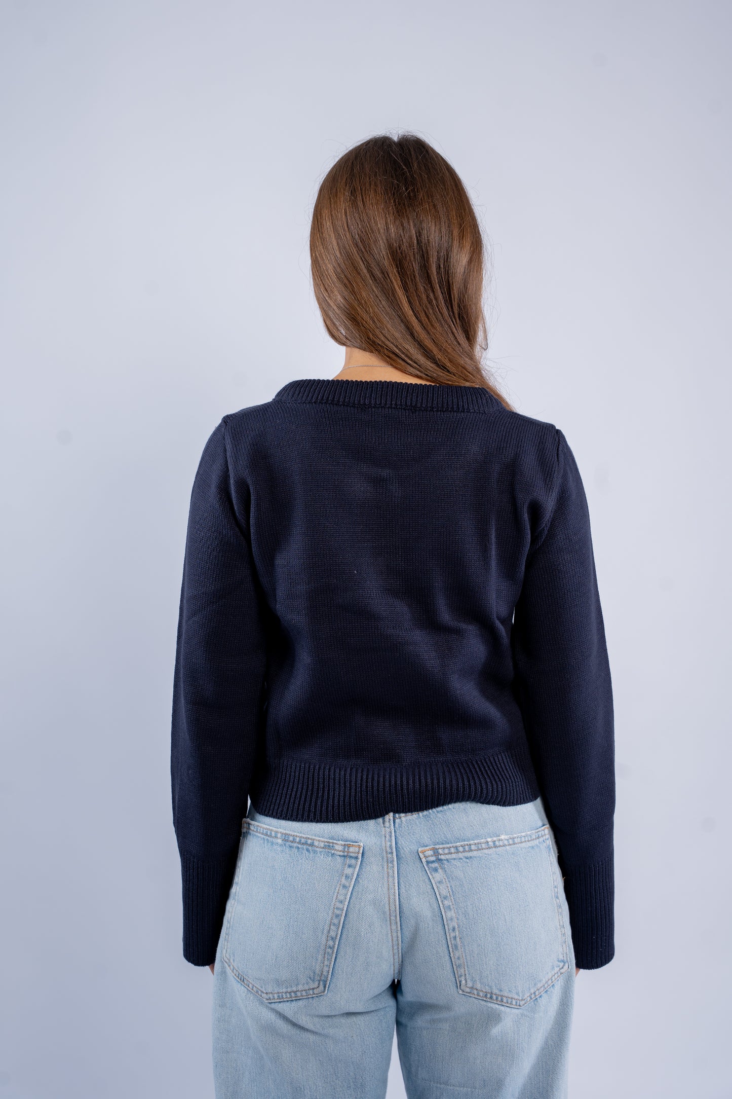 Fitted cardigan with buttons
