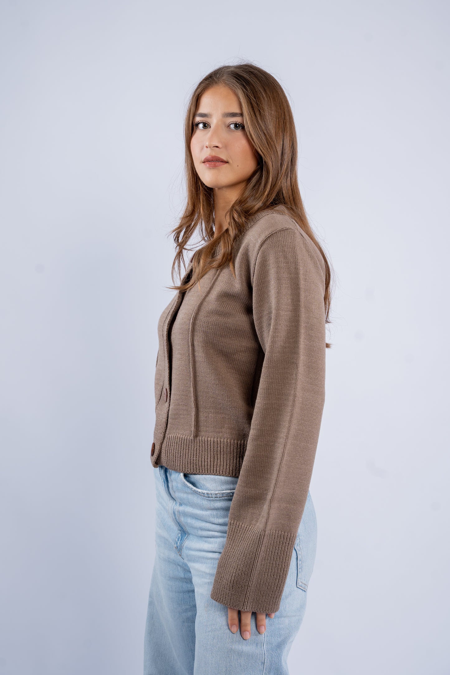 Fitted cardigan with buttons