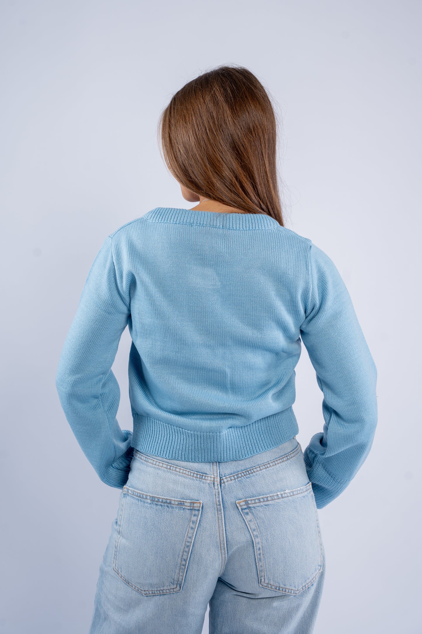 Fitted cardigan with buttons