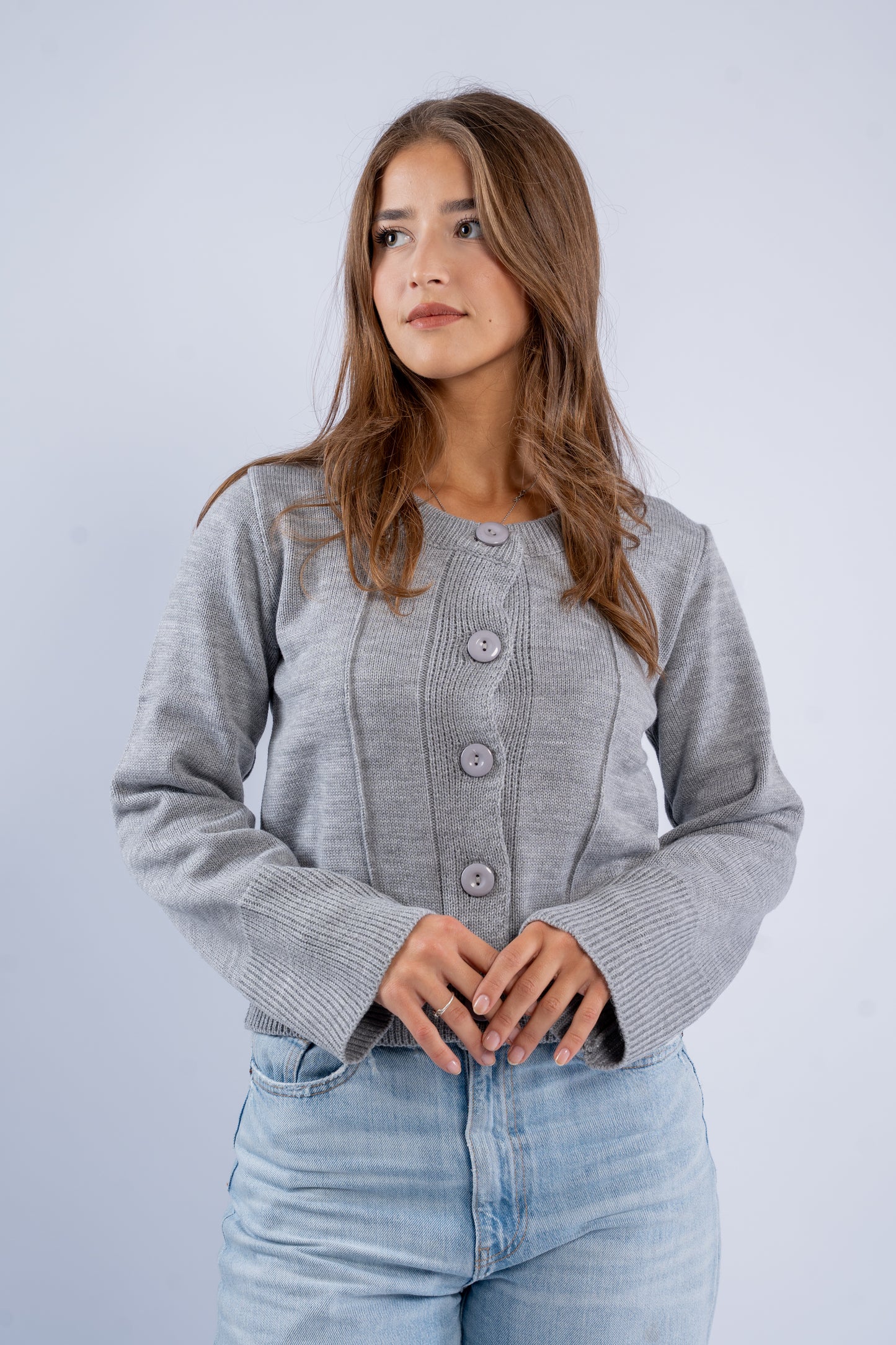 Fitted cardigan with buttons