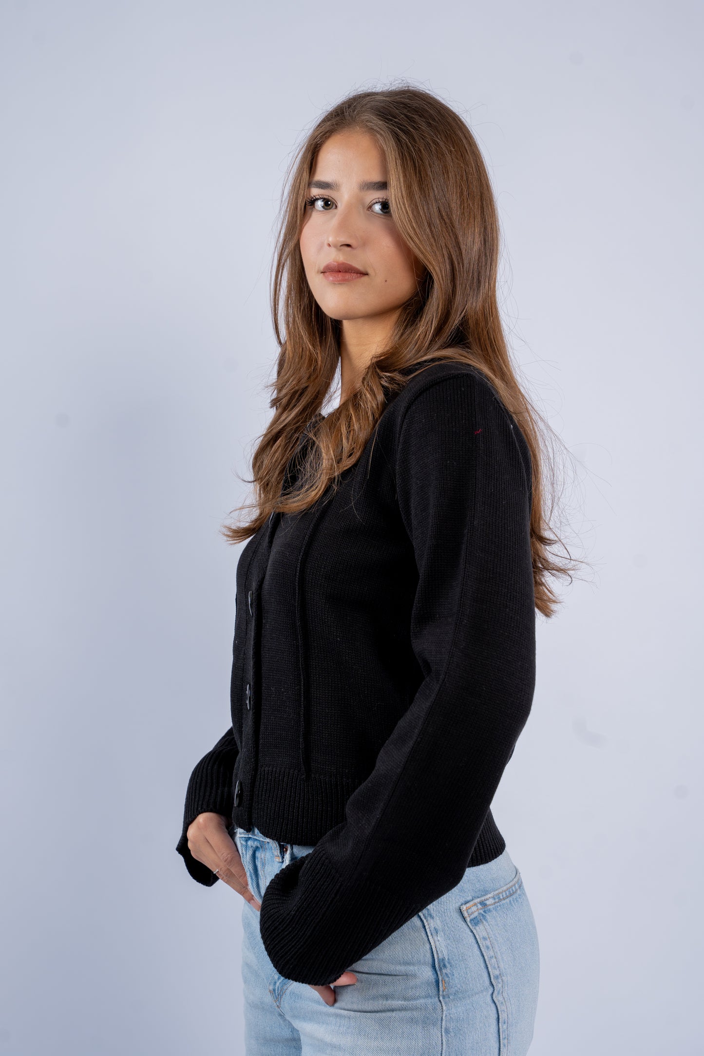 Fitted cardigan with buttons