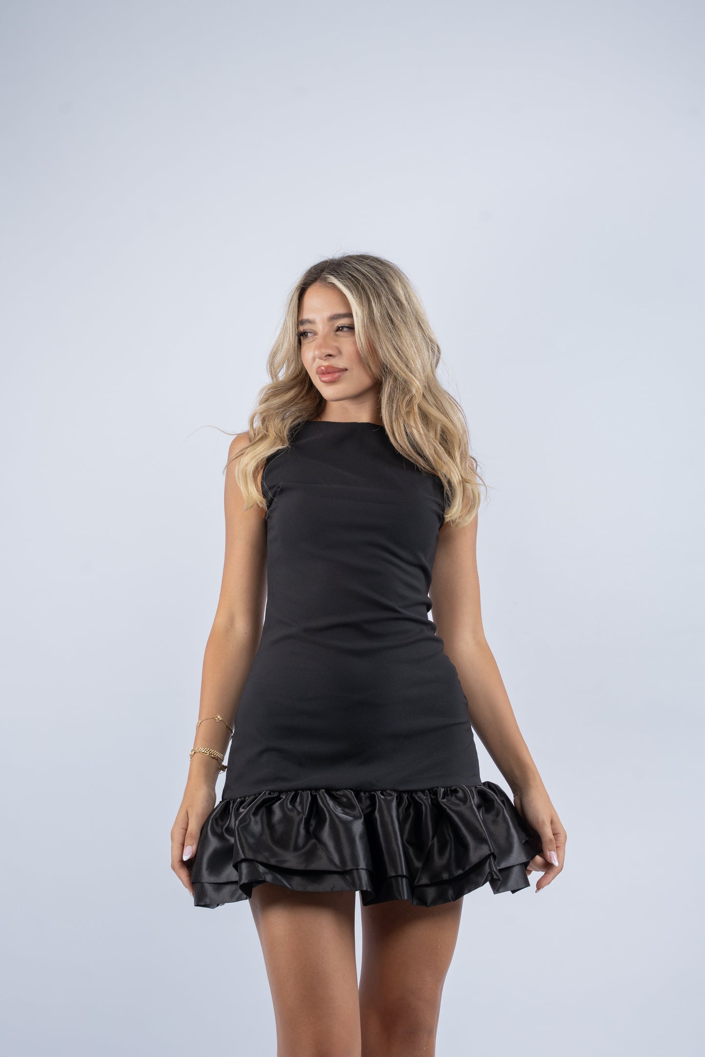 Contrast mini ruffle dress
