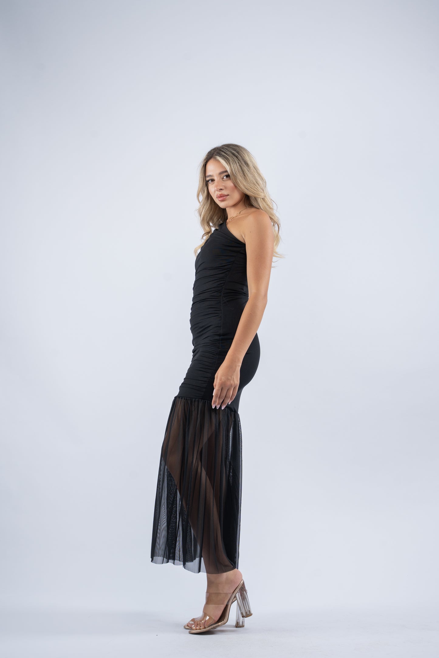 One- shoulder ruched dress