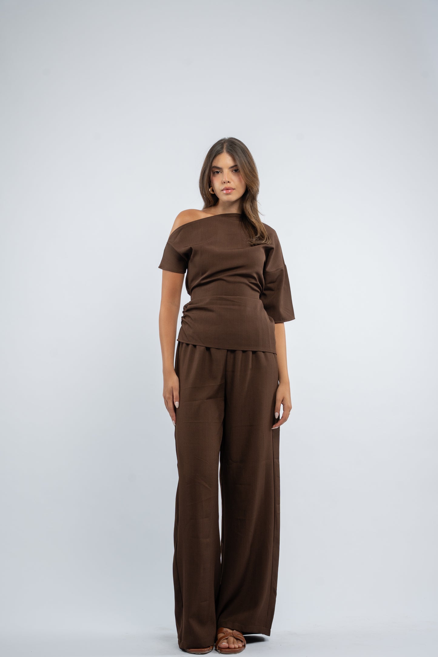 Asymmetric tie set