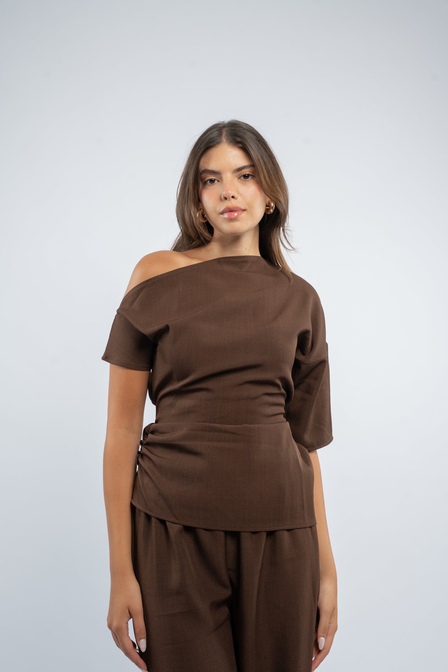 Asymmetric tie set