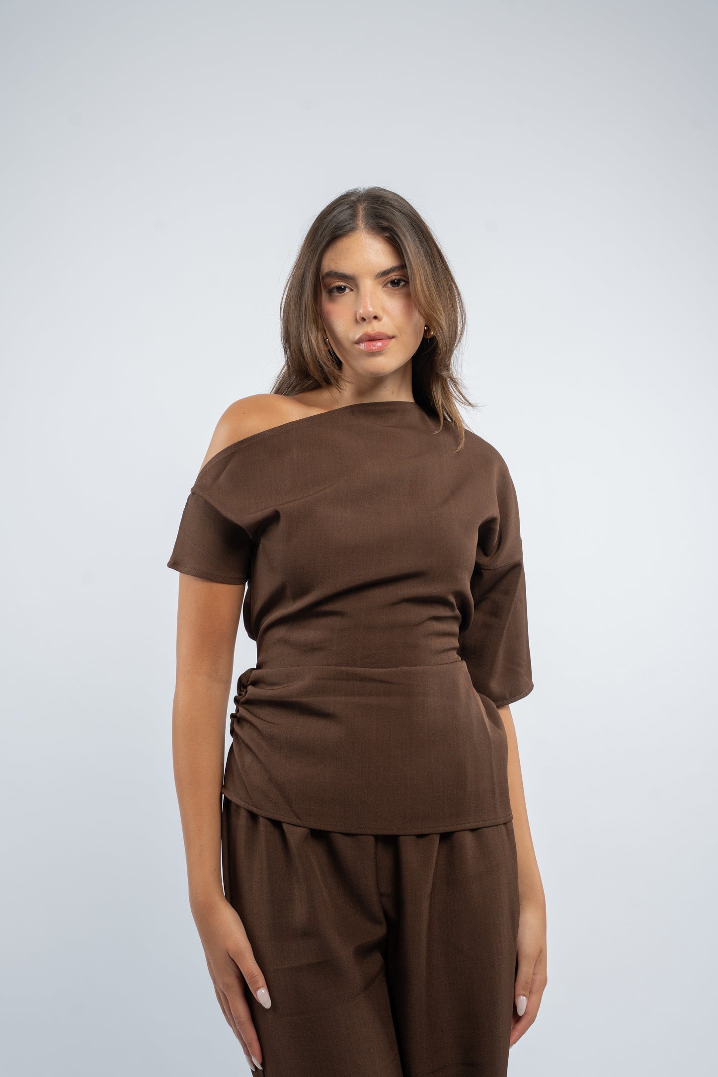Asymmetric tie set