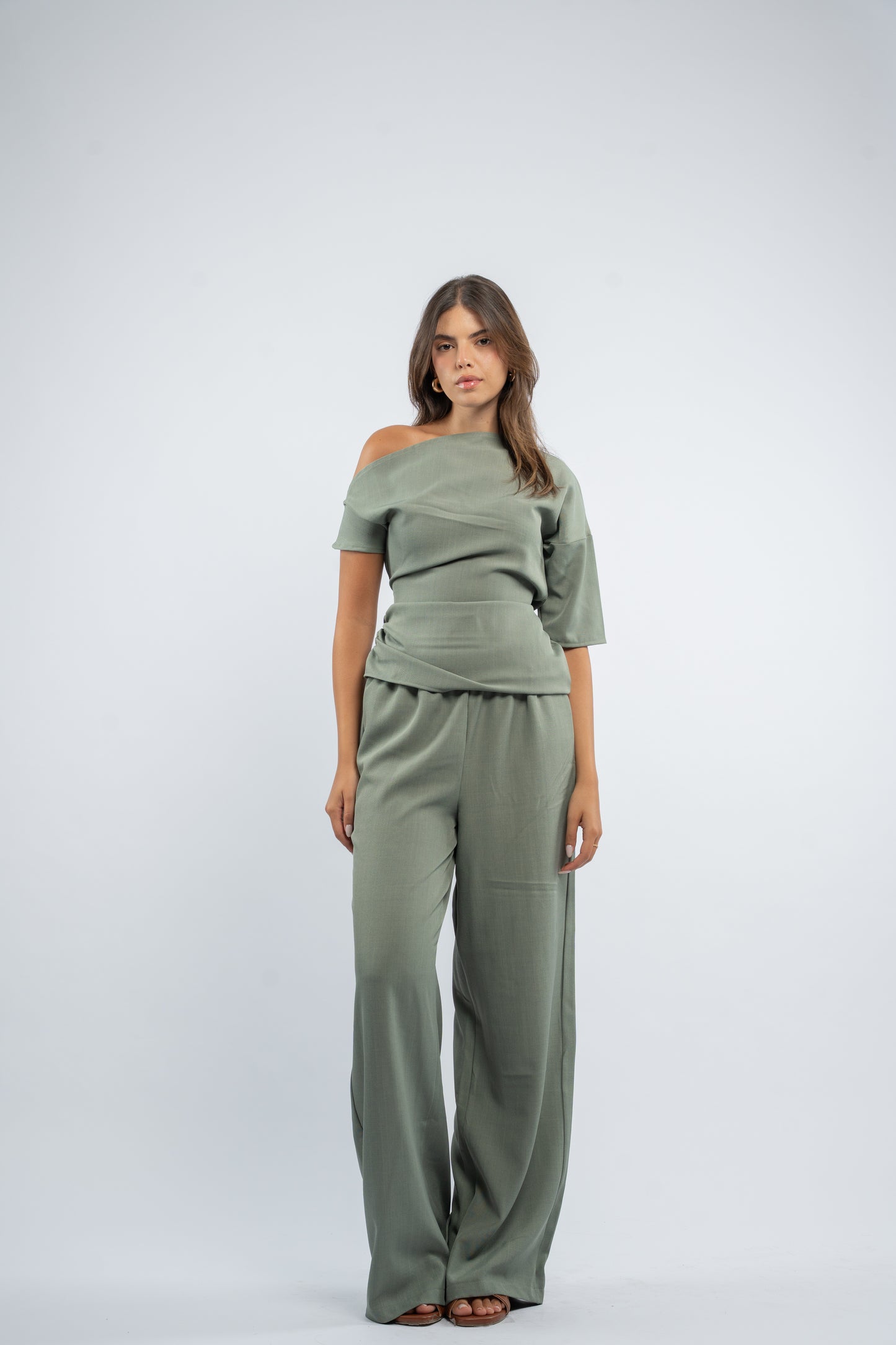 Asymmetric tie set