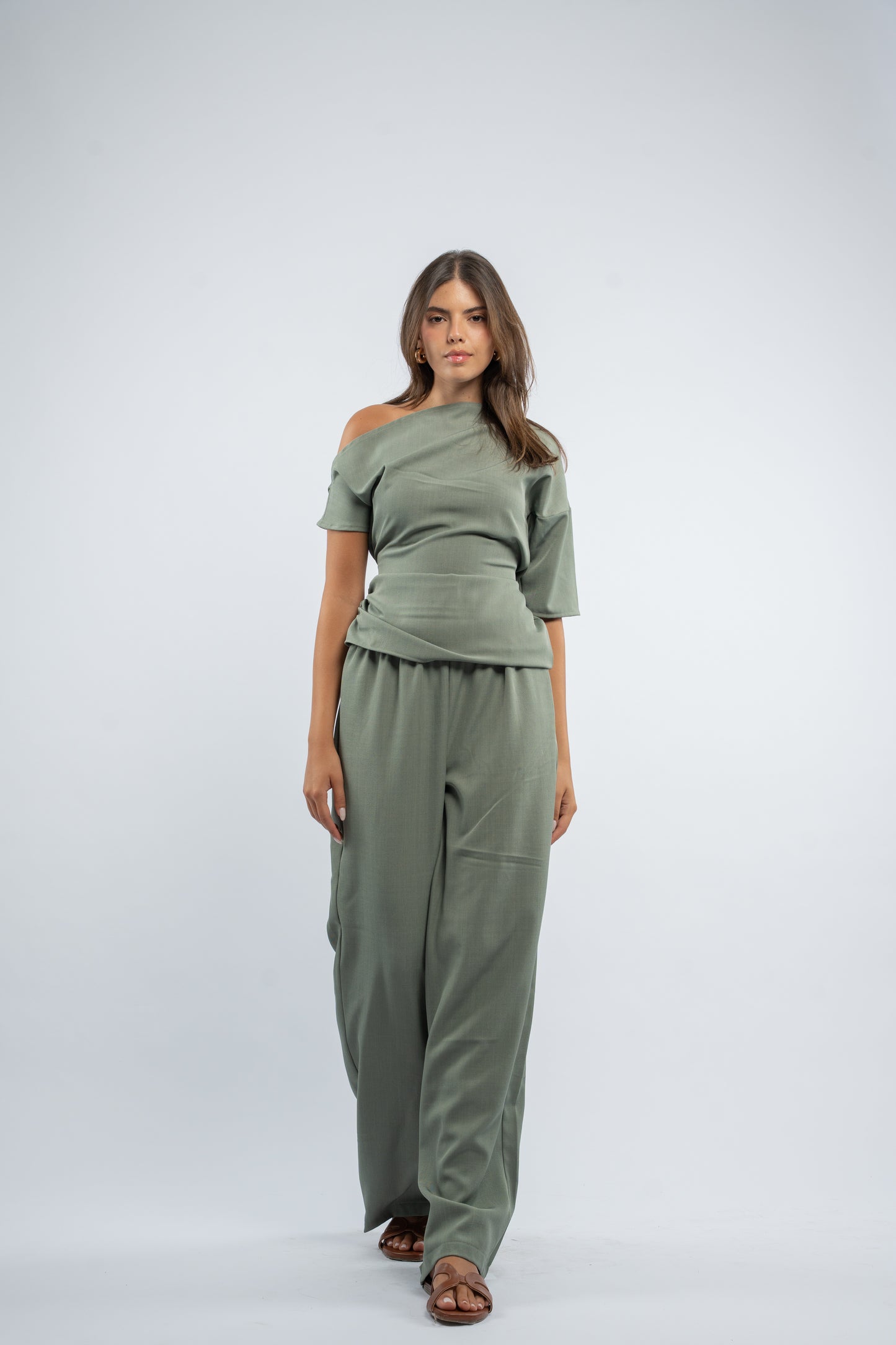 Asymmetric tie set