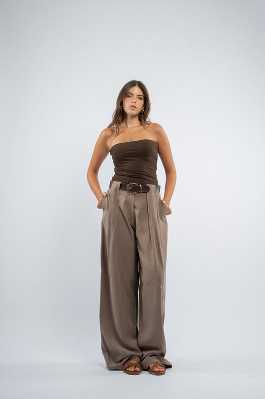Belted wide- leg pants