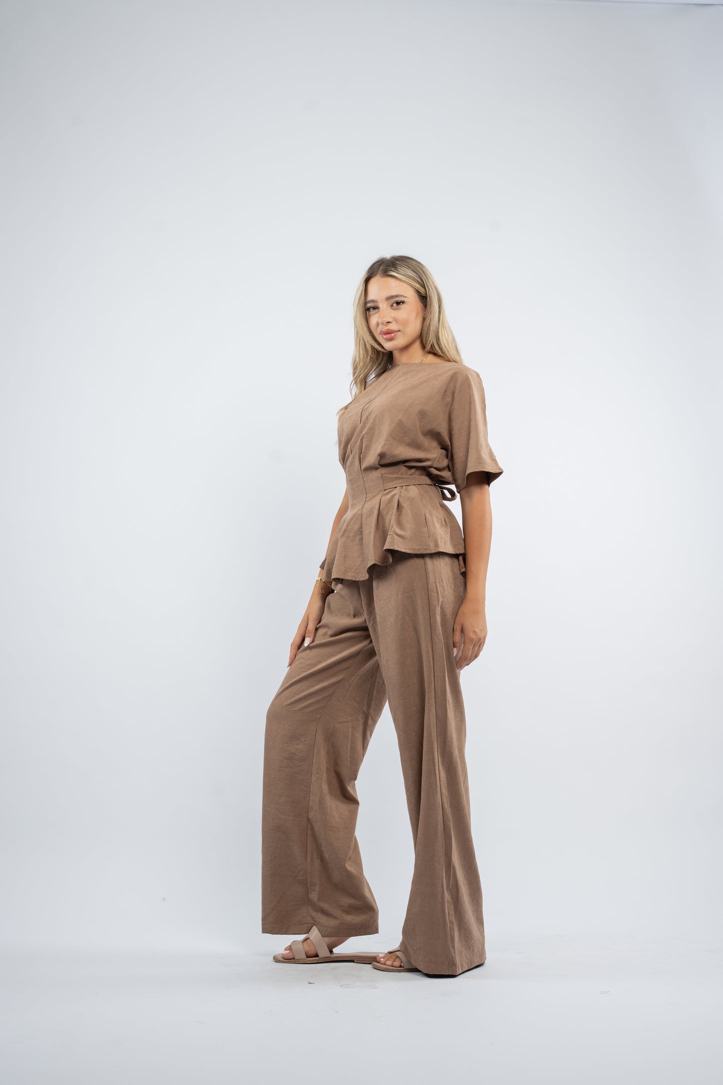 Butterfly tie- back set
