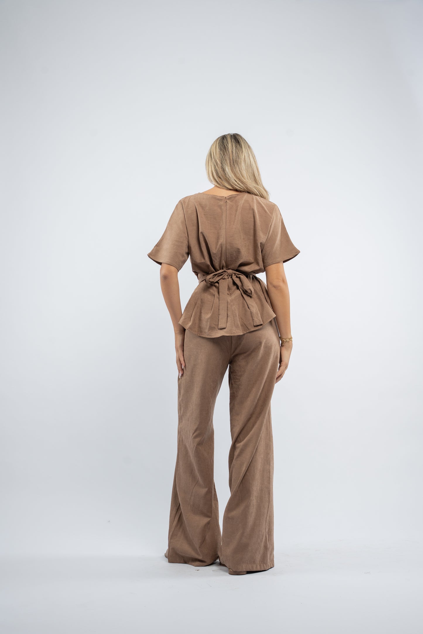 Butterfly tie- back set