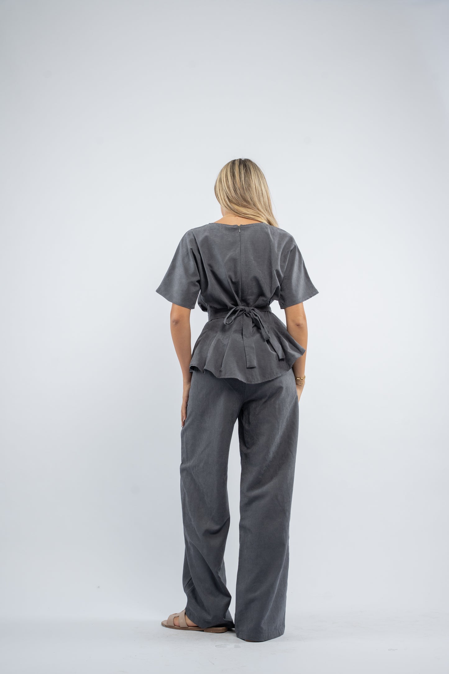 Butterfly tie- back set