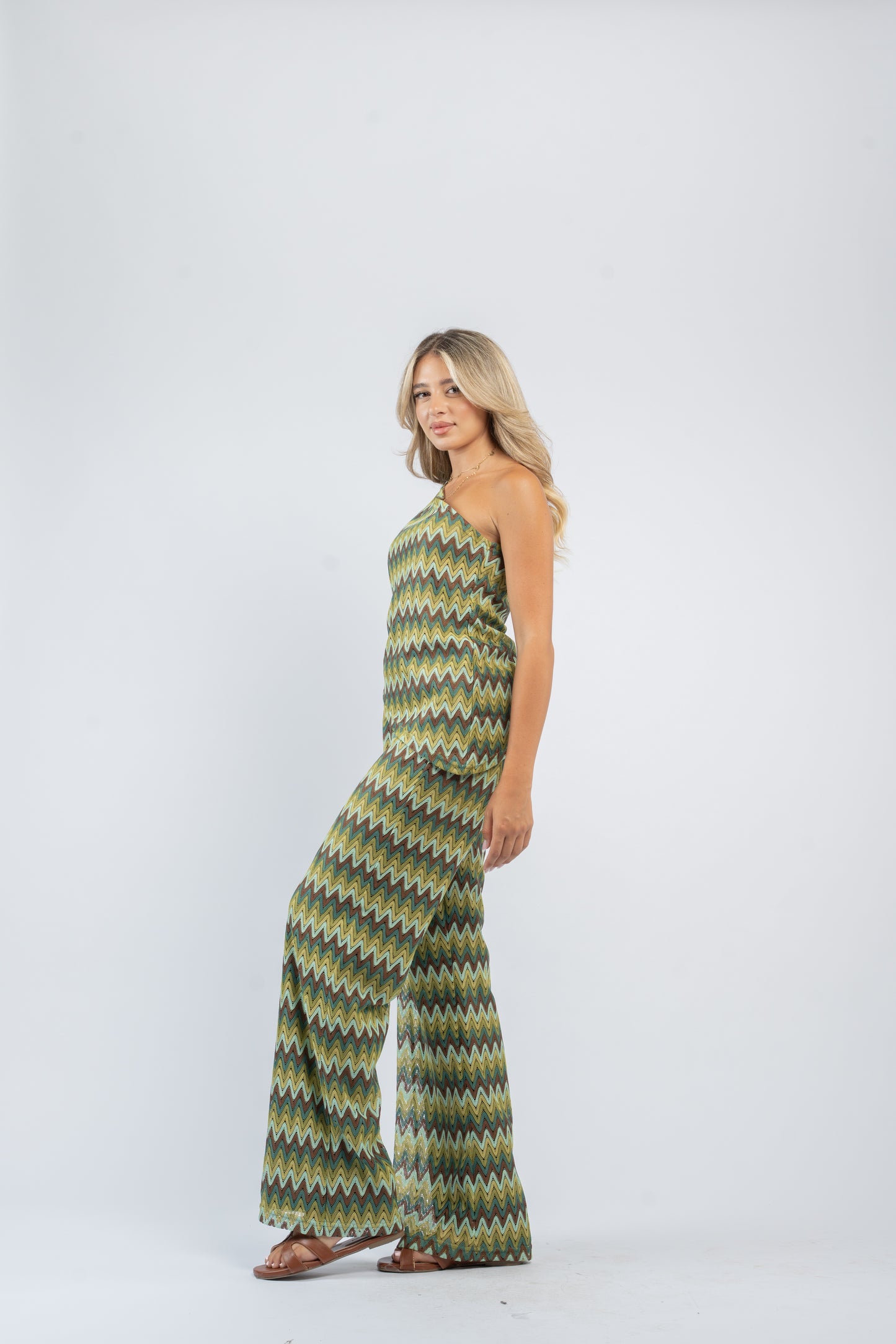 Crochet one-shoulder set
