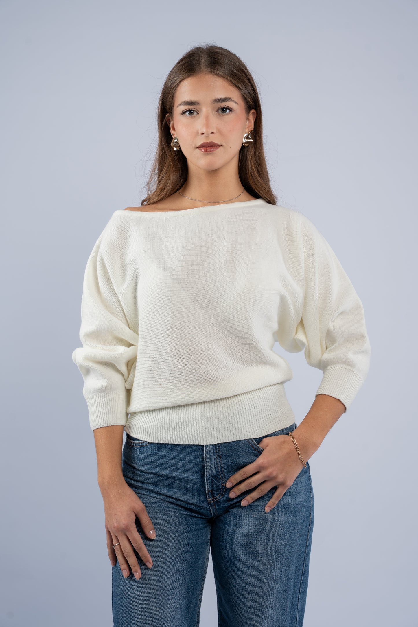 Refined shape knit top
