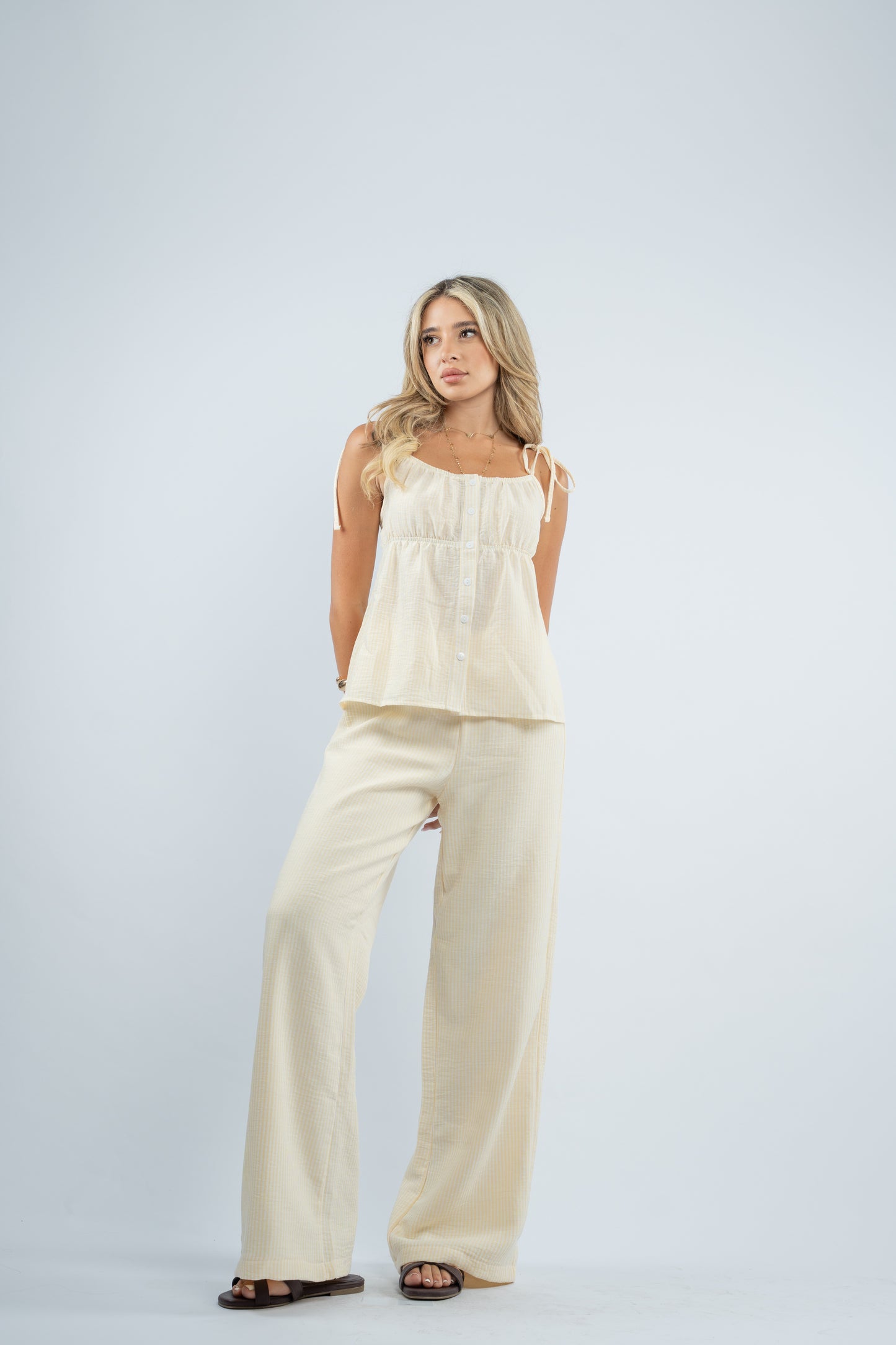 Tie- strap linen set