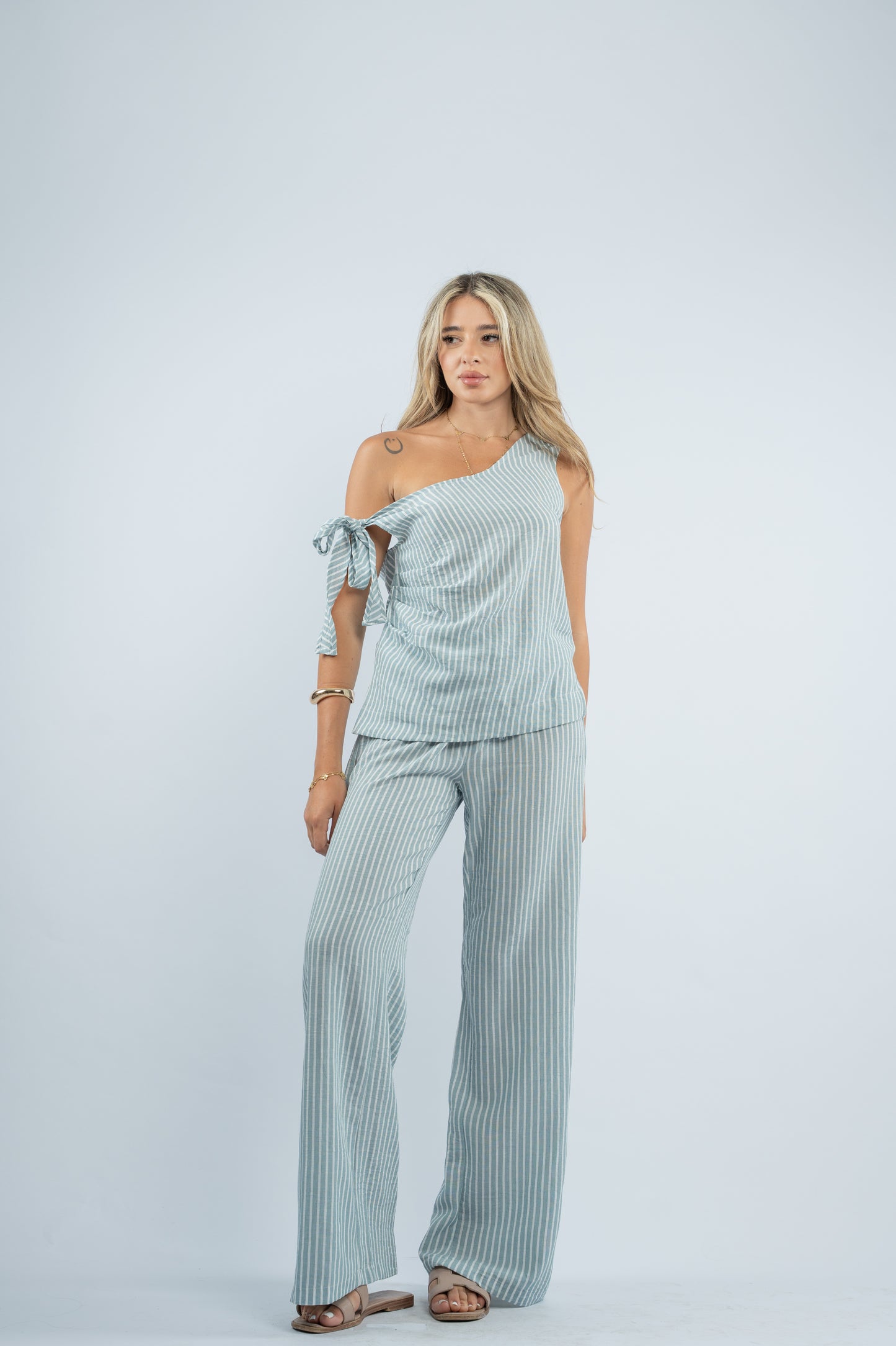 Side- tie linen set