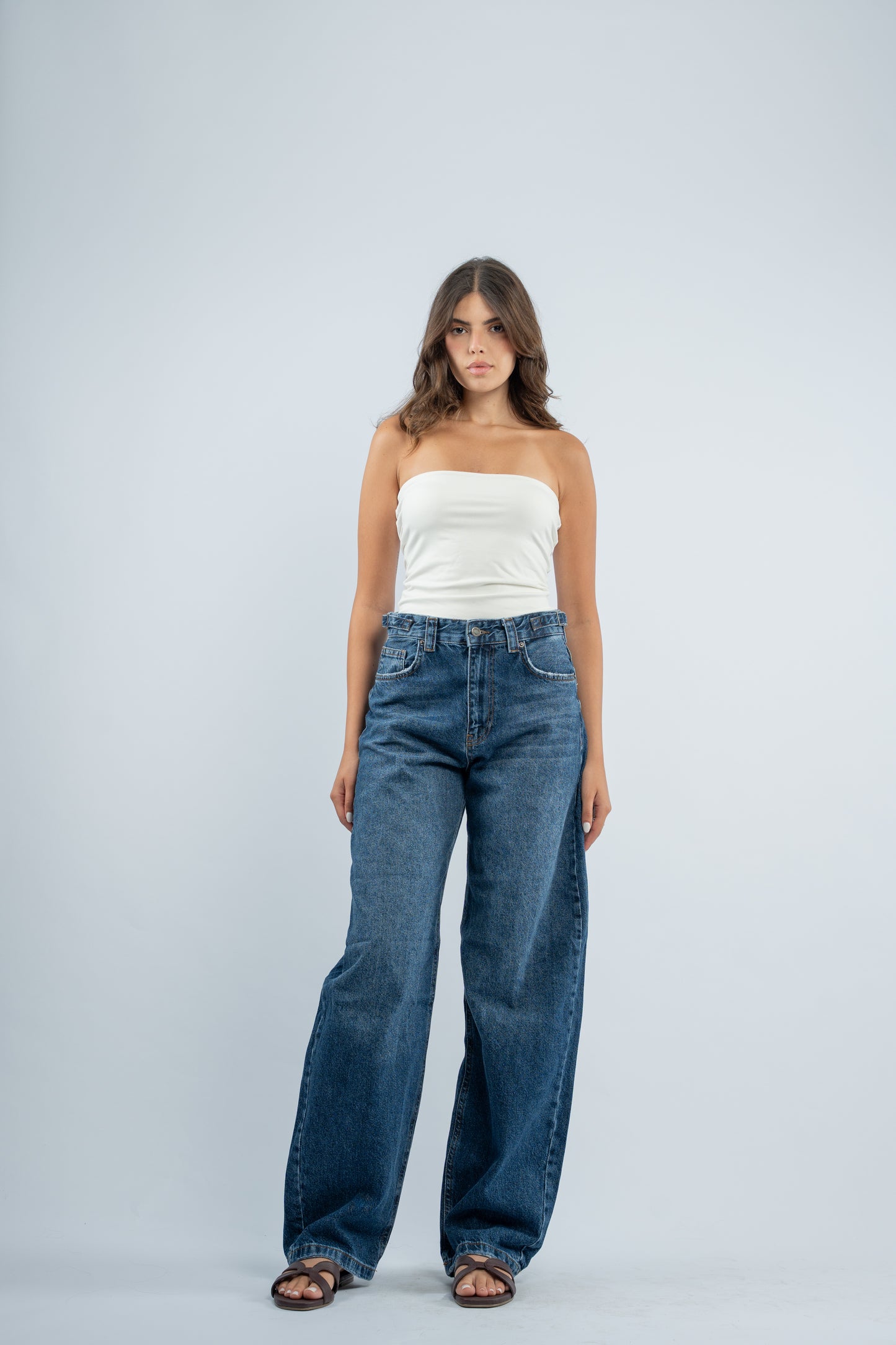 Side buckle jeans