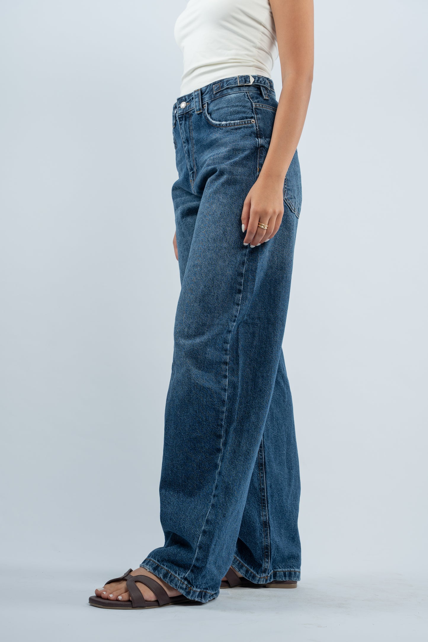 Side buckle jeans