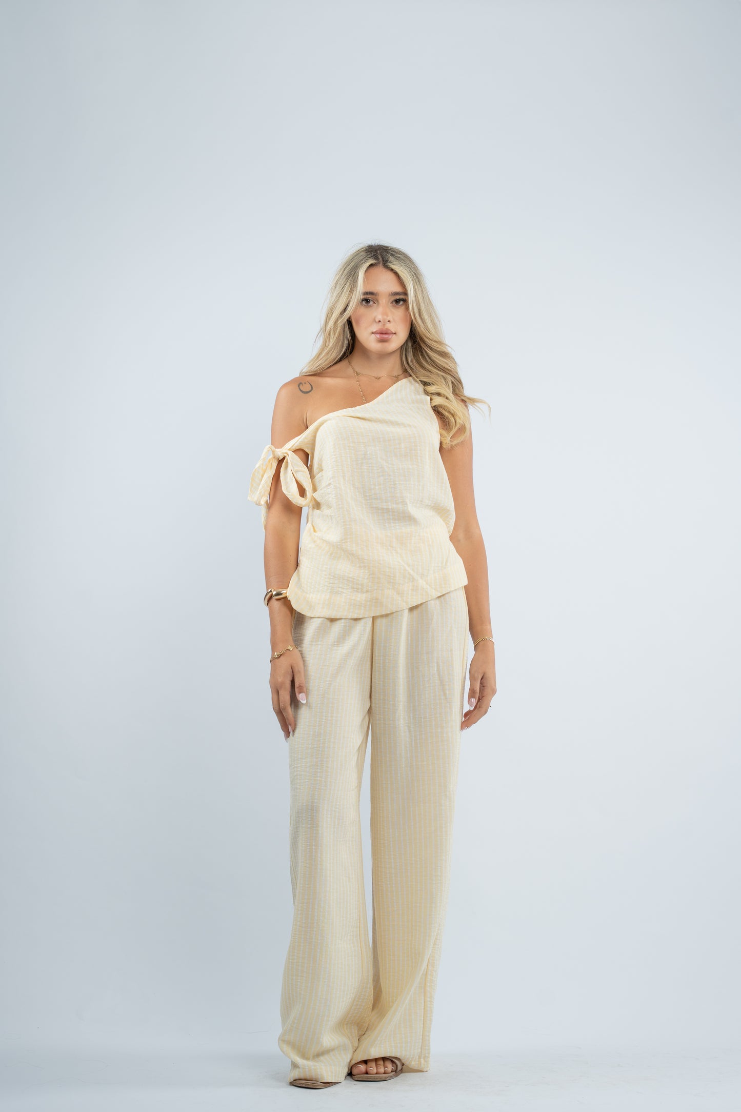 Side- tie linen set