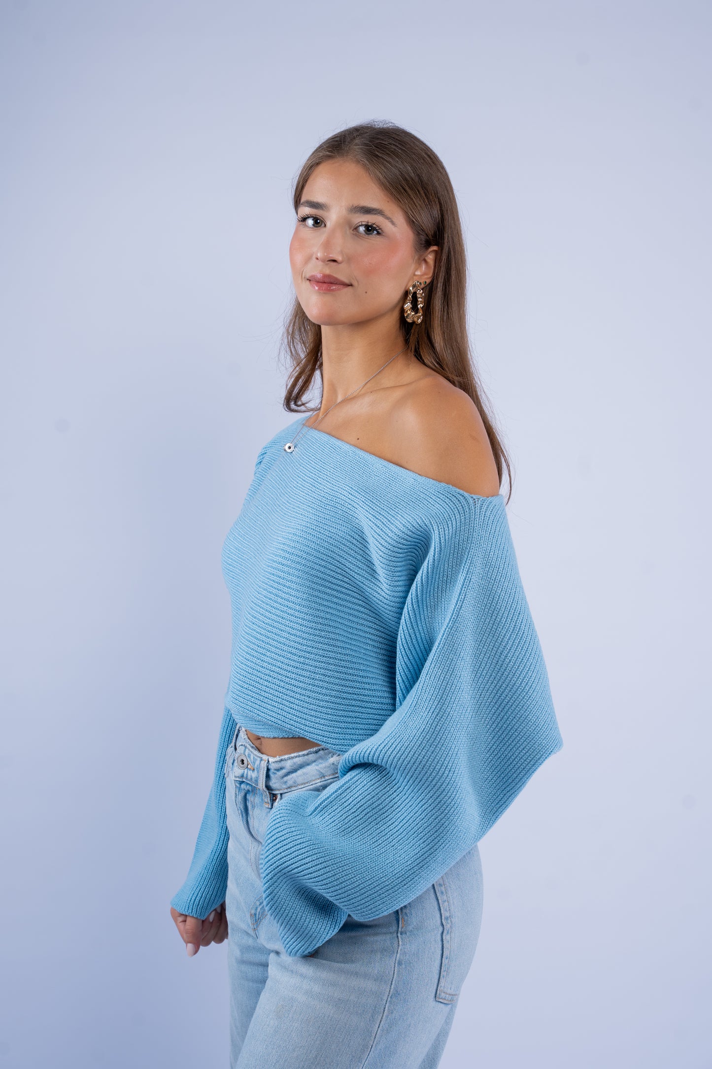 Asymmetric wool top