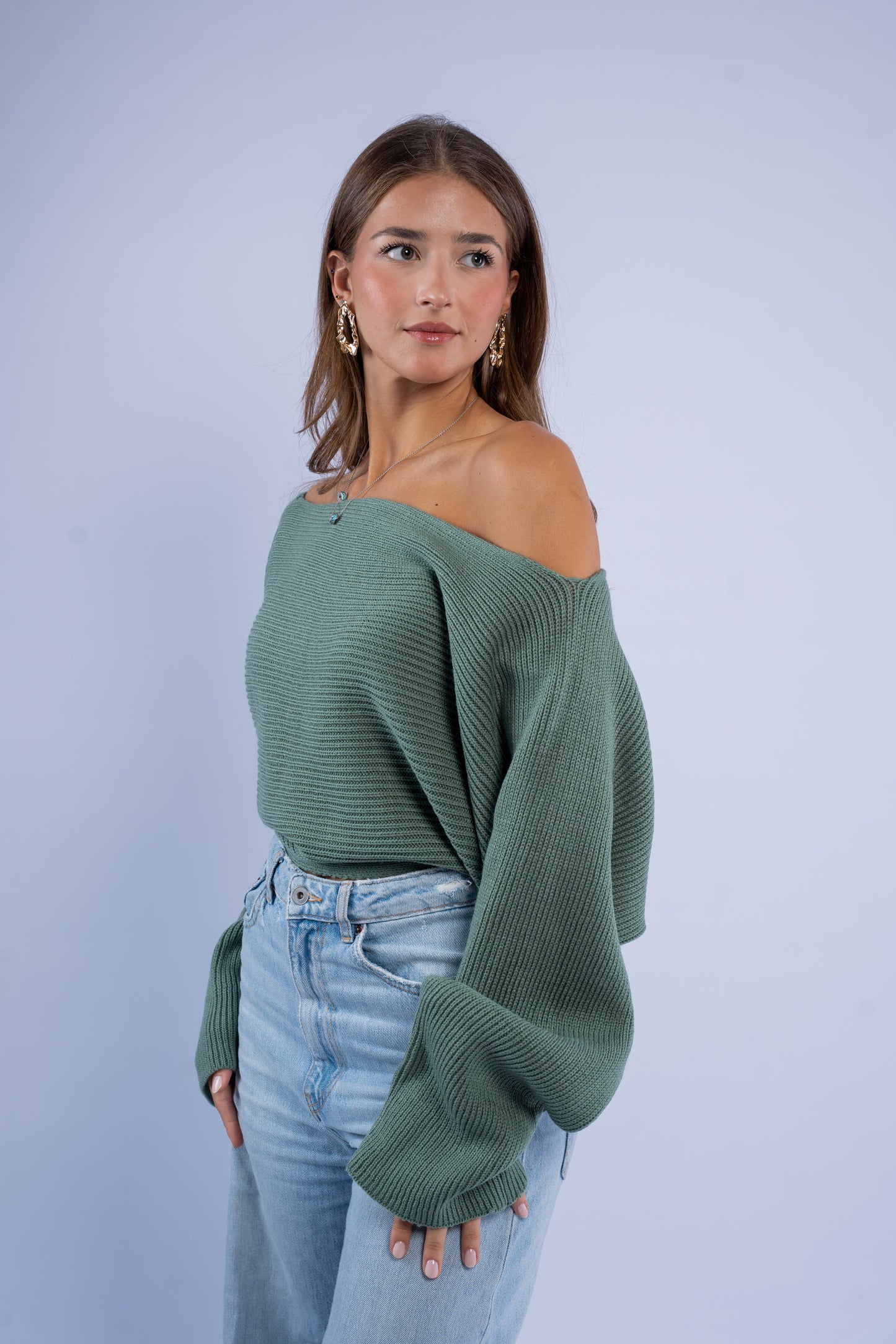 Asymmetric wool top