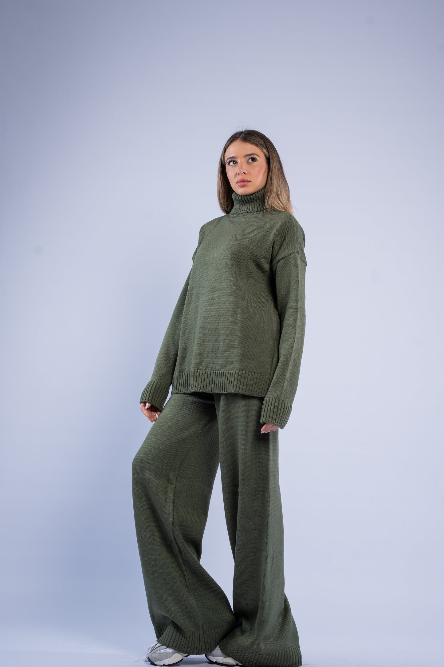 Turtle neck knit set